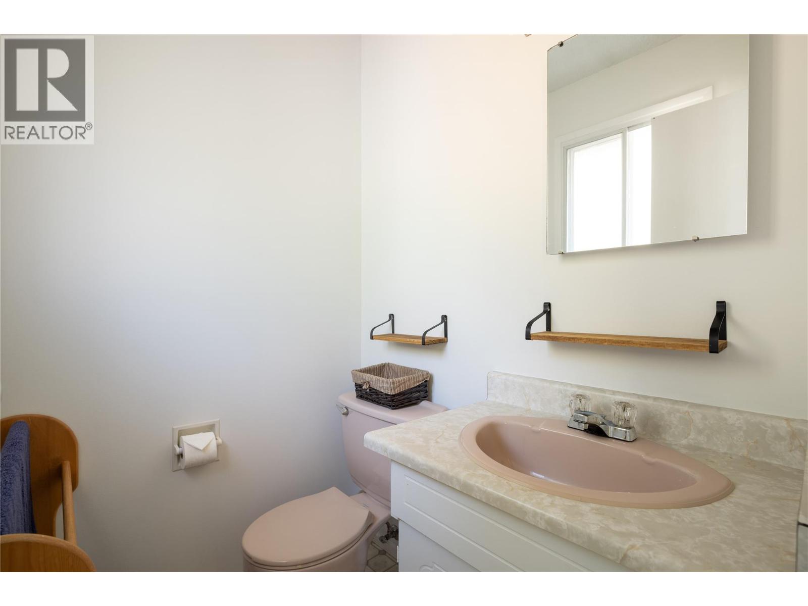 1035 Toovey Road, Kelowna, British Columbia  V1X 6R2 - Photo 17 - 10398477
