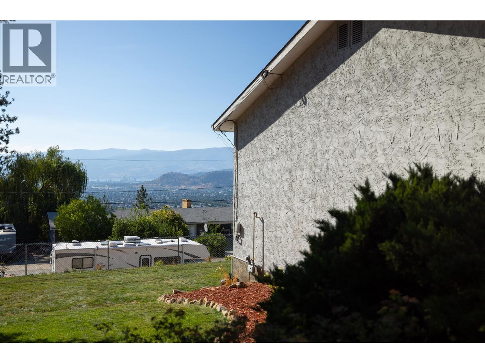 1035 Toovey Road, Kelowna, British Columbia  V1X 6R2 - Photo 52 - 10398477