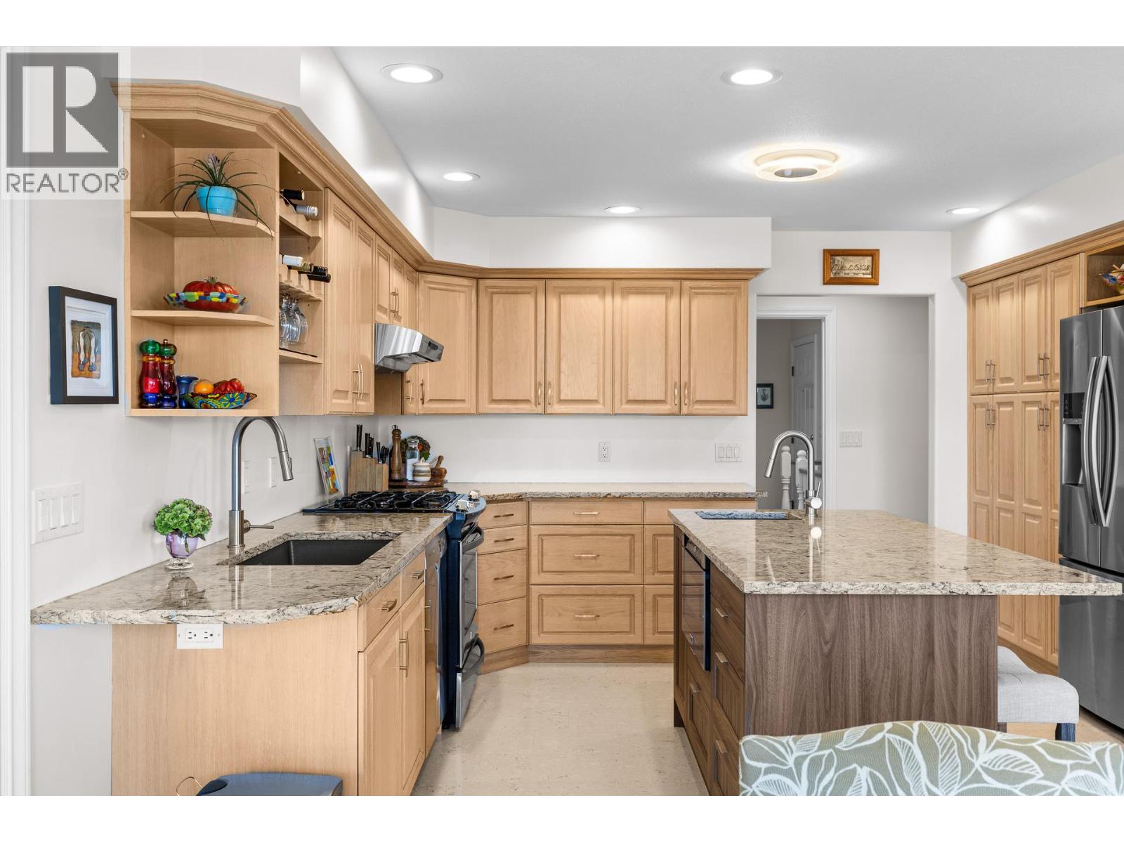 5990 Victoria Street, Peachland, British Columbia  V0H 1X4 - Photo 14 - 10398692