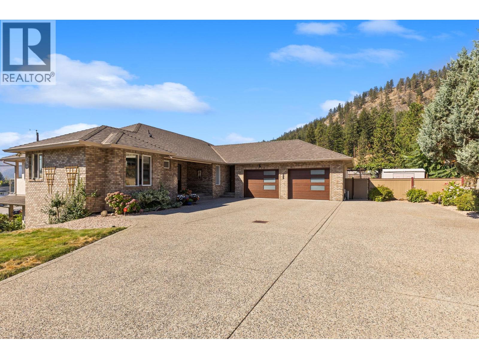5990 Victoria Street, Peachland, British Columbia  V0H 1X4 - Photo 3 - 10398692