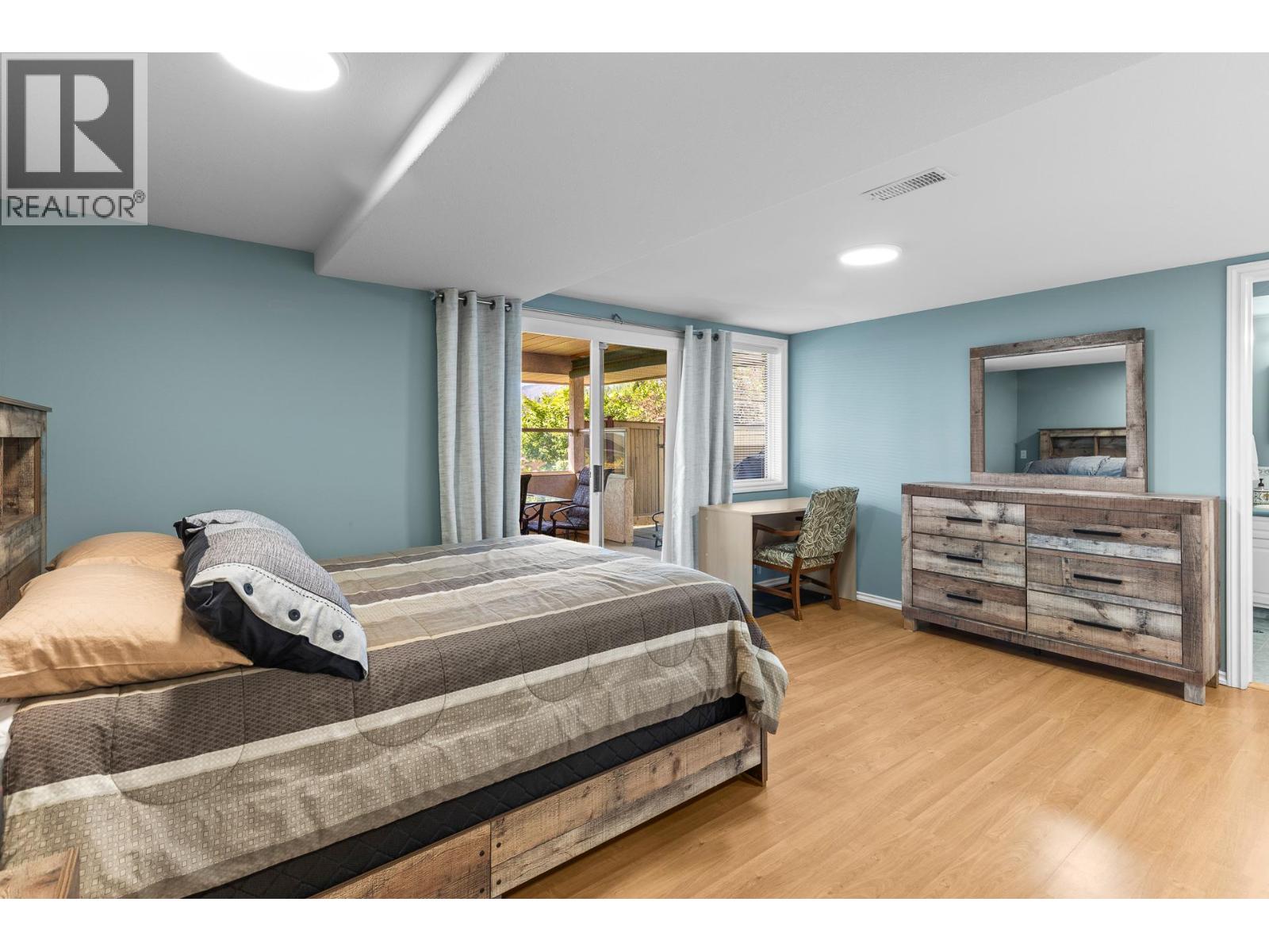 5990 Victoria Street, Peachland, British Columbia  V0H 1X4 - Photo 41 - 10398692