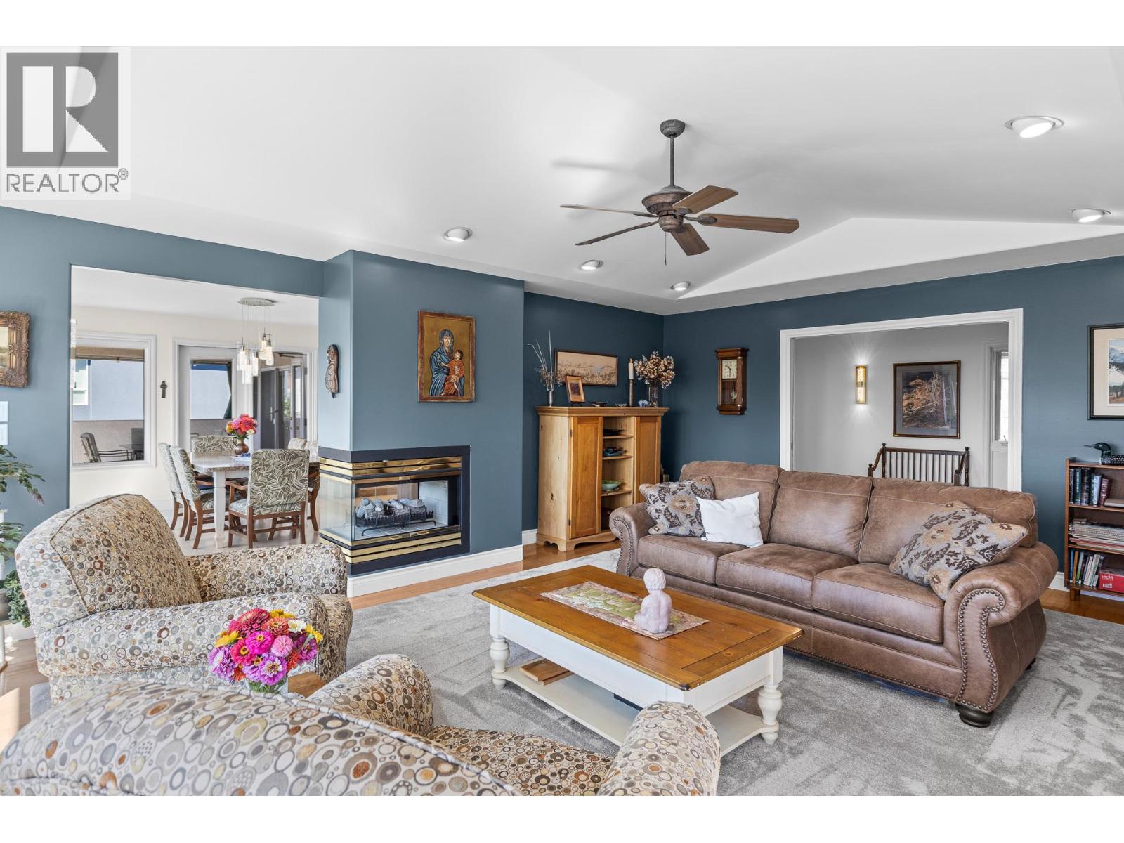 5990 Victoria Street, Peachland, British Columbia  V0H 1X4 - Photo 8 - 10398692