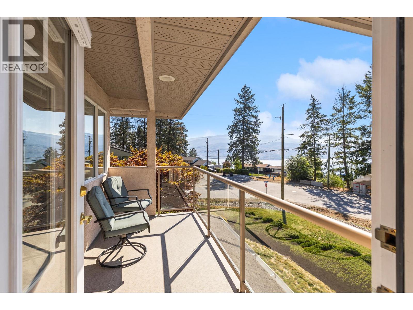5990 Victoria Street, Peachland, British Columbia  V0H 1X4 - Photo 9 - 10398692