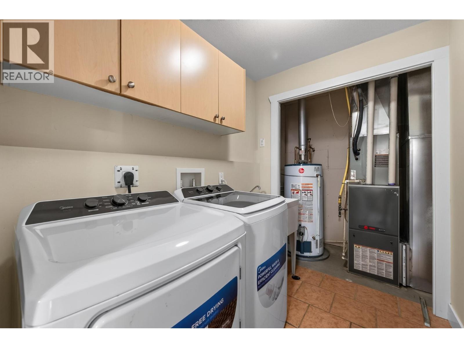 885 Georgeann Road, Kamloops, British Columbia  V2B 6H9 - Photo 23 - 10398872