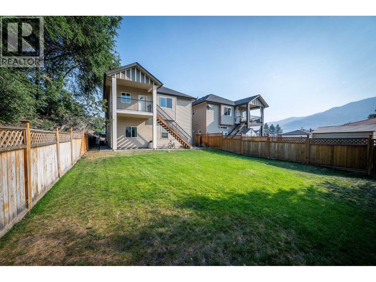885 Georgeann Road, Kamloops, British Columbia  V2B 6H9 - Photo 27 - 10398872