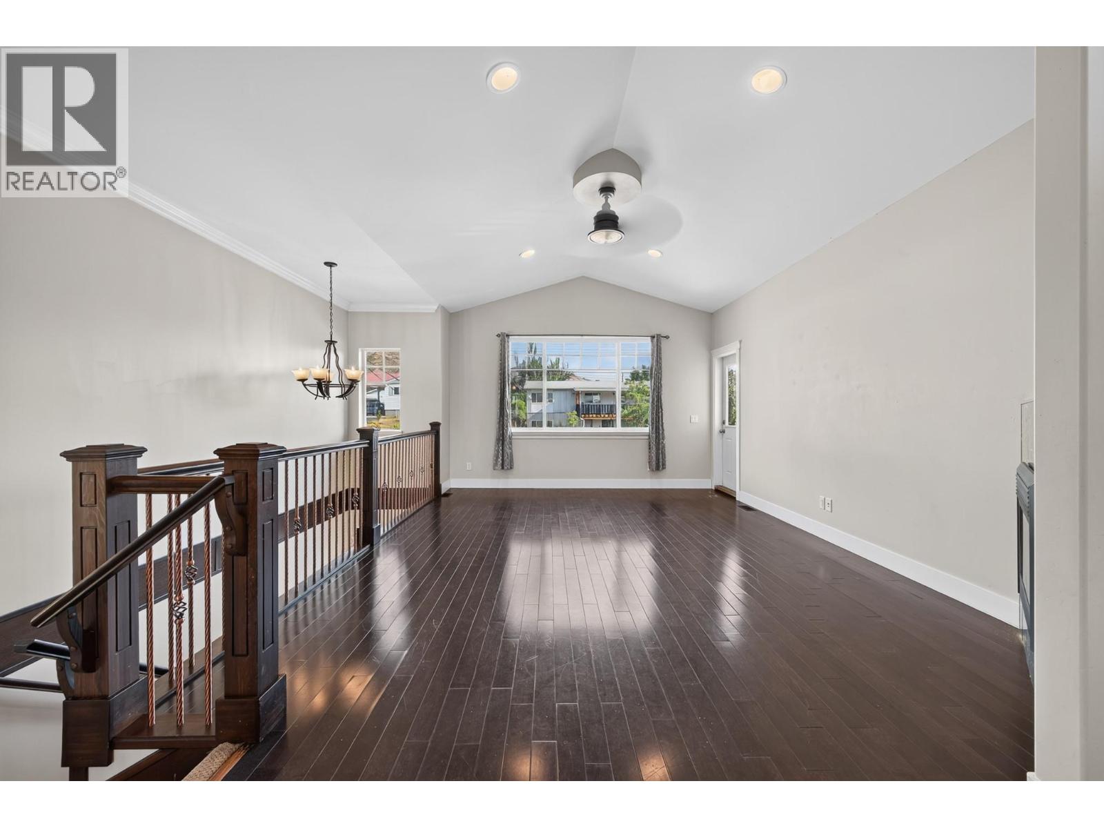 885 Georgeann Road, Kamloops, British Columbia  V2B 6H9 - Photo 3 - 10398872