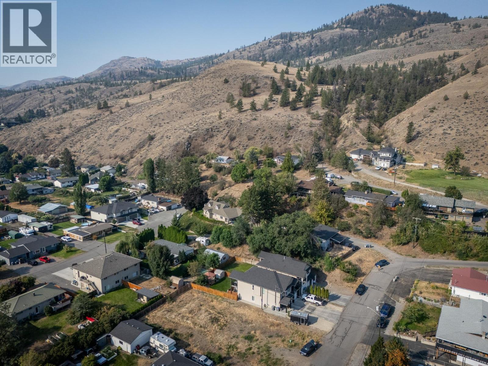 885 Georgeann Road, Kamloops, British Columbia  V2B 6H9 - Photo 31 - 10398872
