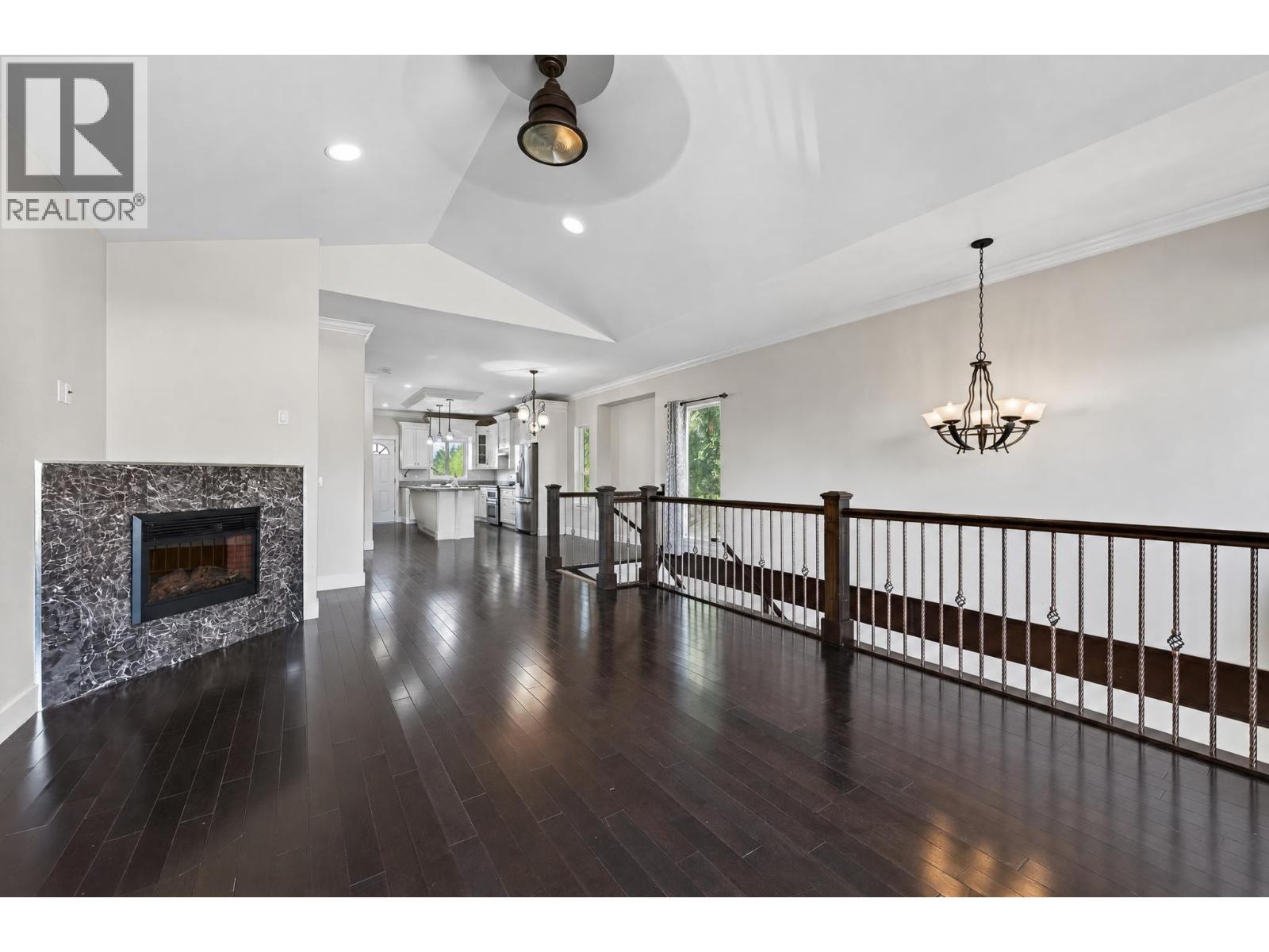 885 Georgeann Road, Kamloops, British Columbia  V2B 6H9 - Photo 7 - 10398872