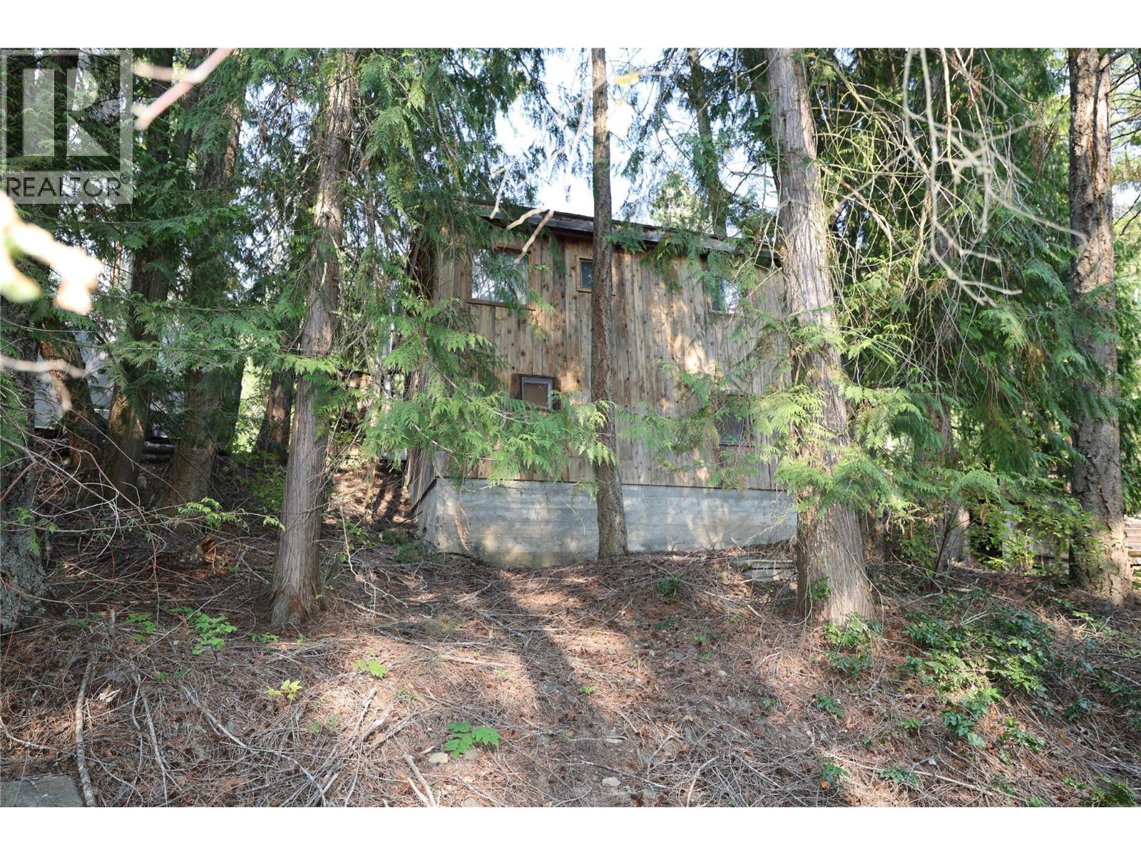 11993 Highway 3a, Destiny Bay, British Columbia  V0B 1A3 - Photo 15 - 10398420
