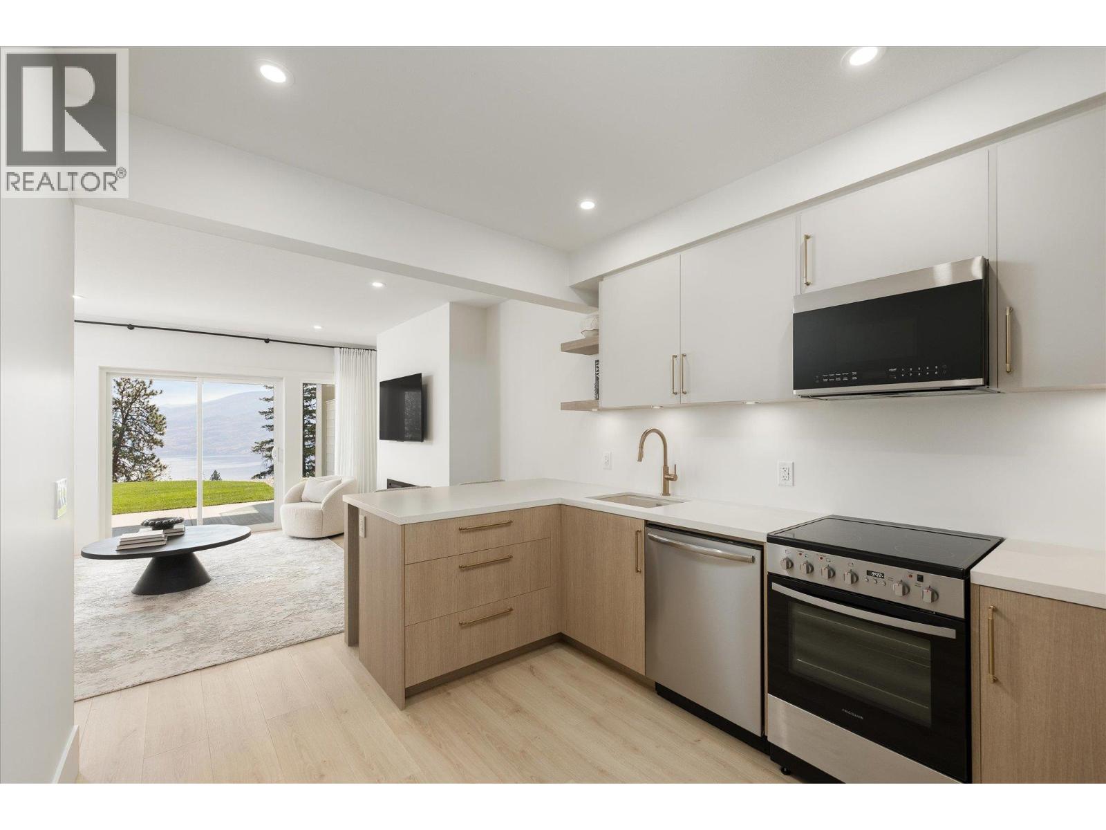 6181 Brigade Court, Peachland, British Columbia  V0H 1X7 - Photo 37 - 10398909