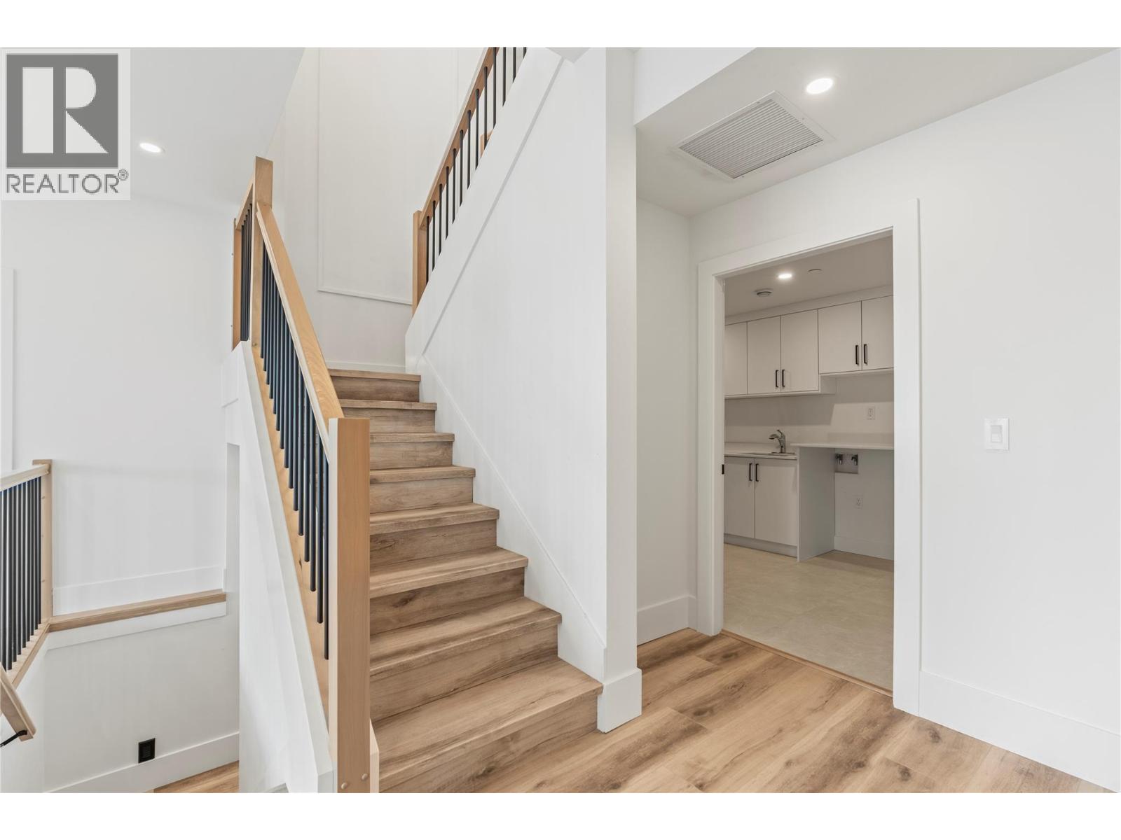 8948 Tavistock Road, Vernon, British Columbia  V1H 2L4 - Photo 30 - 10398898