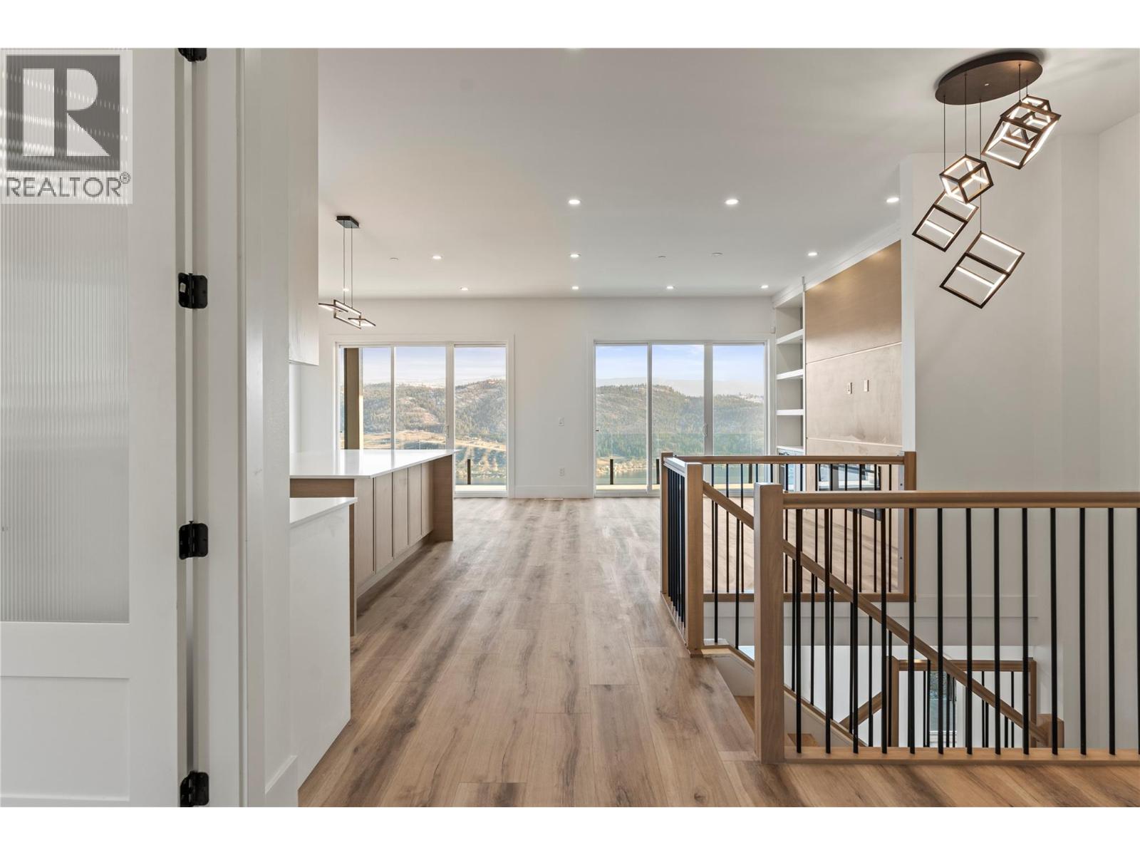 8948 Tavistock Road, Vernon, British Columbia  V1H 2L4 - Photo 5 - 10398898