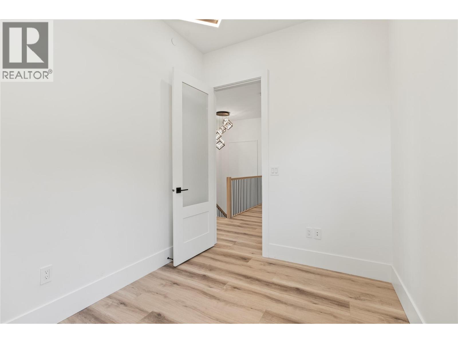 8948 Tavistock Road, Vernon, British Columbia  V1H 2L4 - Photo 8 - 10398898
