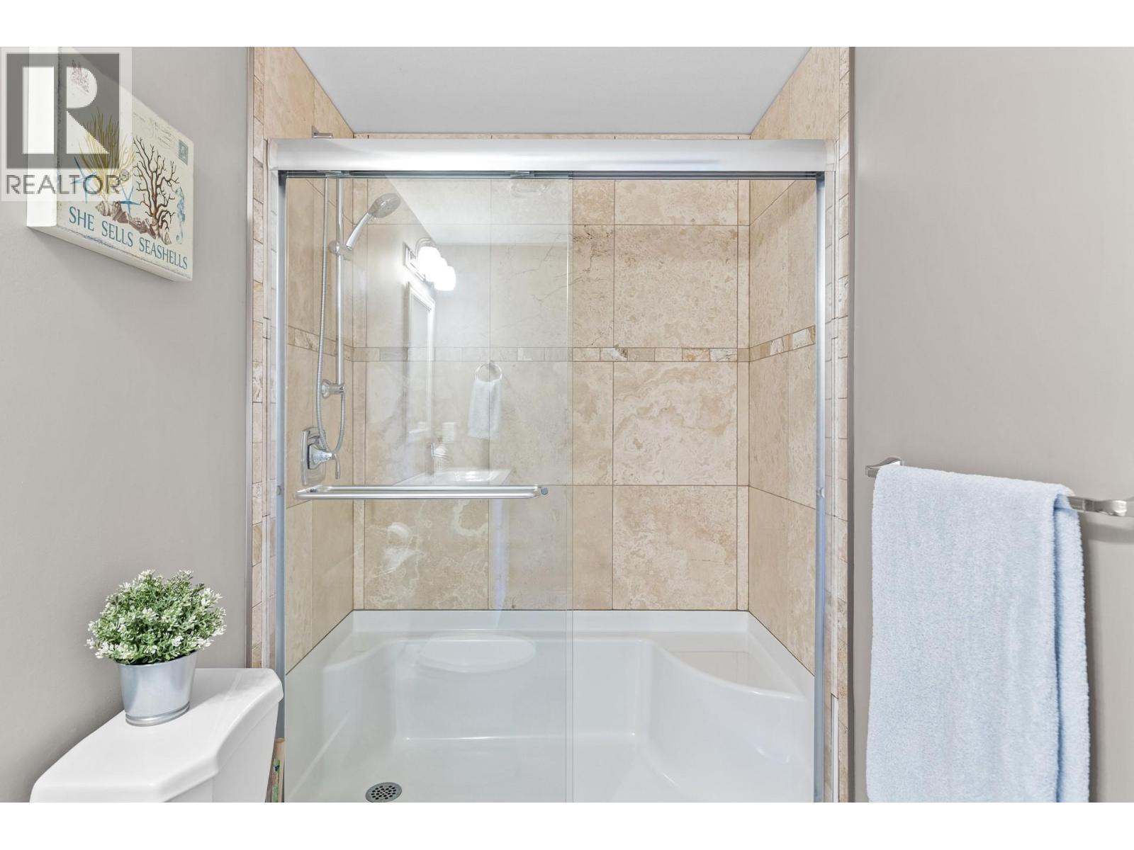 6112 Seymoure Avenue, Peachland, British Columbia  V0H 1X4 - Photo 39 - 10398777