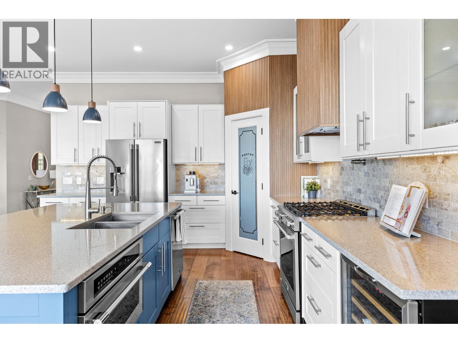 6112 Seymoure Avenue, Peachland, British Columbia  V0H 1X4 - Photo 9 - 10398777