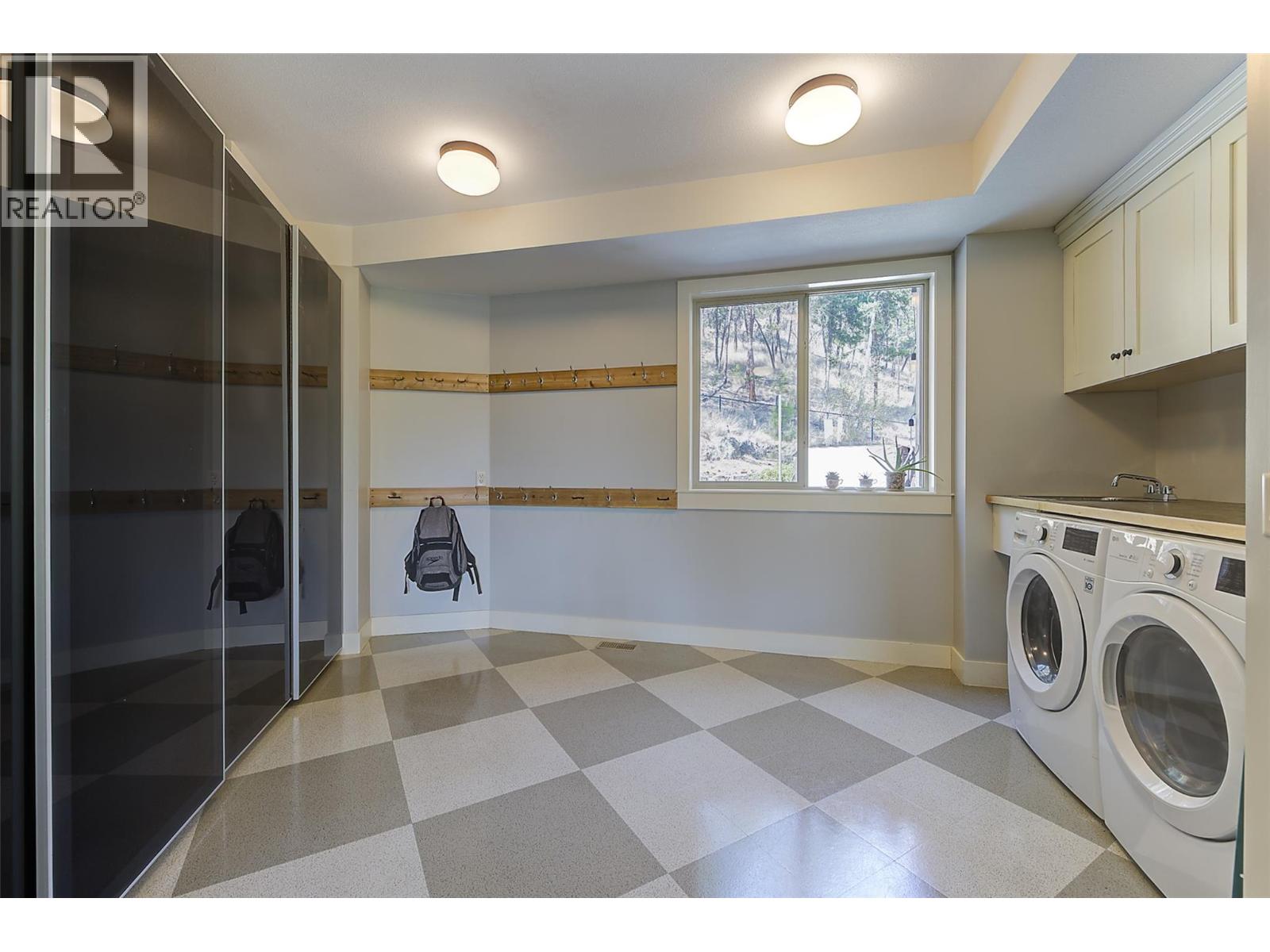 182 Terrace Hill Court, Kelowna, British Columbia  V1V 2T2 - Photo 41 - 10397516