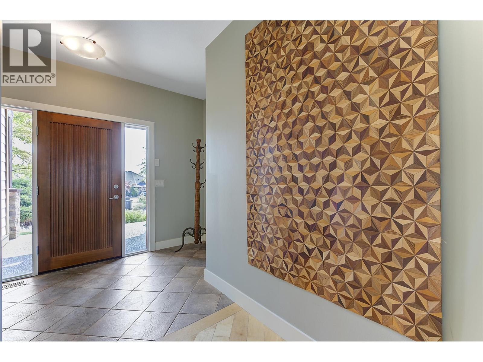 182 Terrace Hill Court, Kelowna, British Columbia  V1V 2T2 - Photo 6 - 10397516