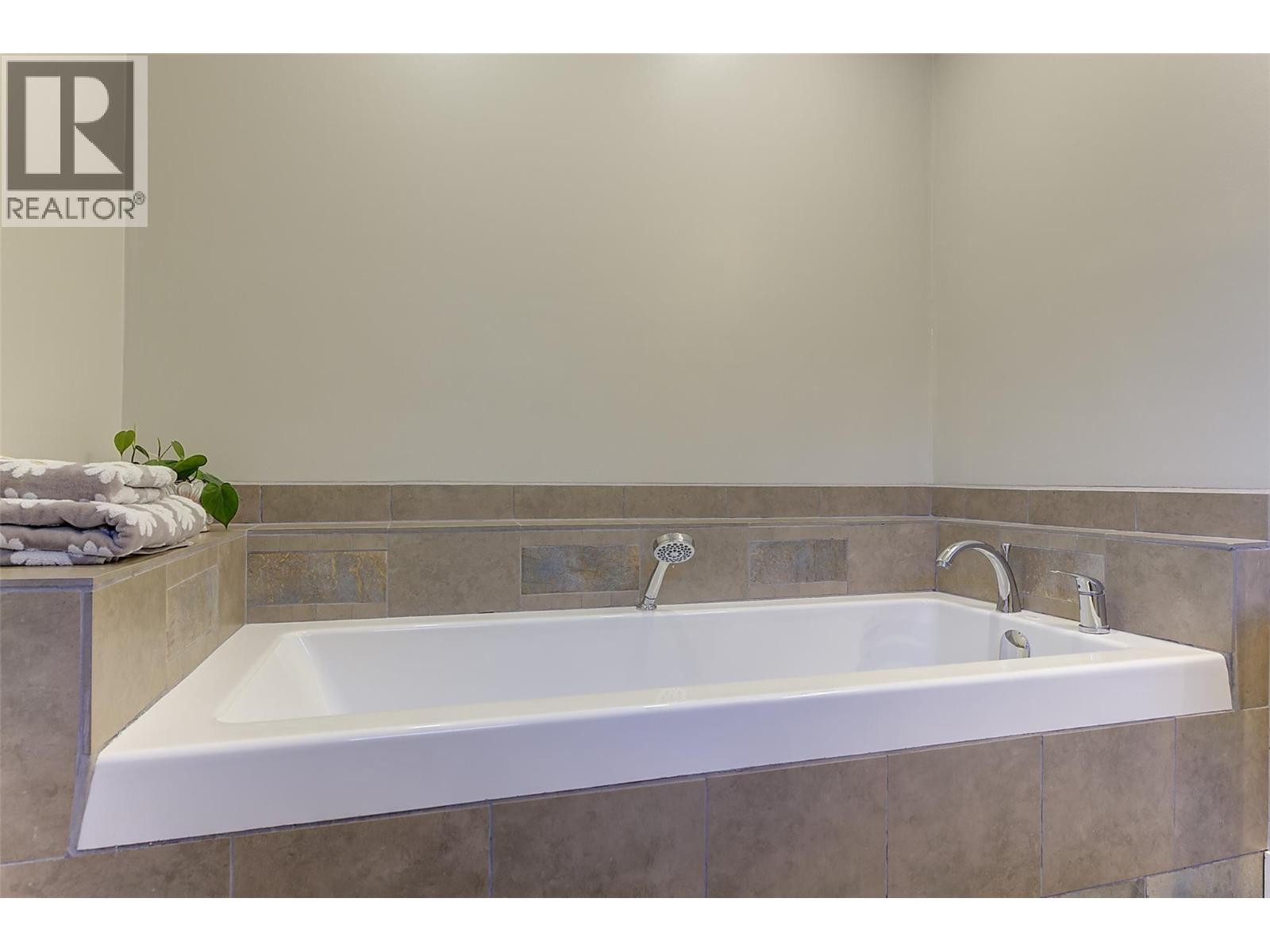 182 Terrace Hill Court, Kelowna, British Columbia  V1V 2T2 - Photo 66 - 10397516