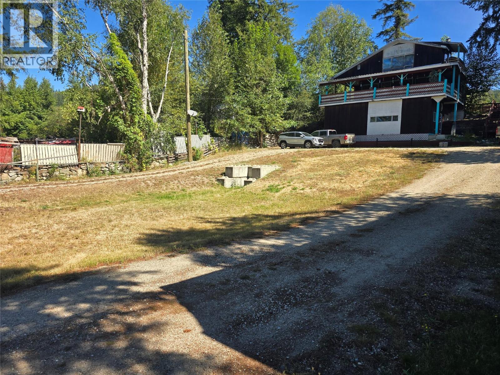 1037 Raft River Road, Clearwater, British Columbia  V0E 1N1 - Photo 1 - 10398907