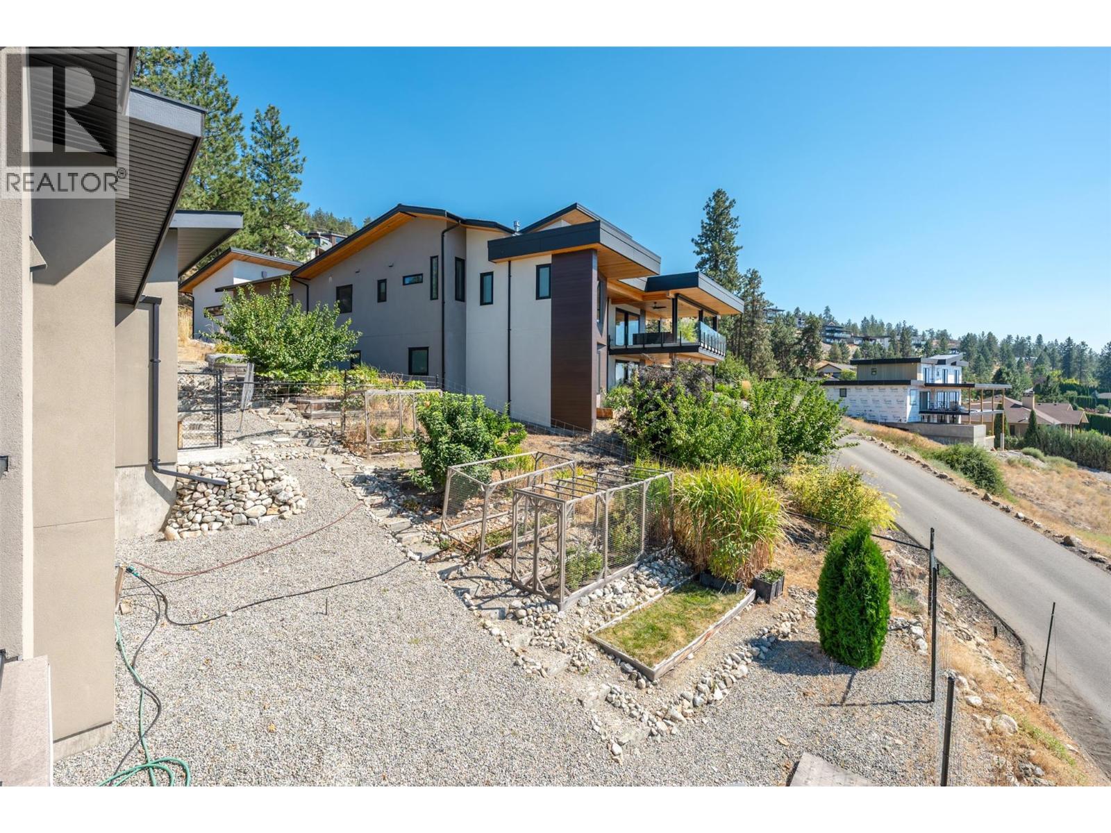2498 Winifred Road, Naramata, British Columbia  V0H 1N1 - Photo 68 - 10398892