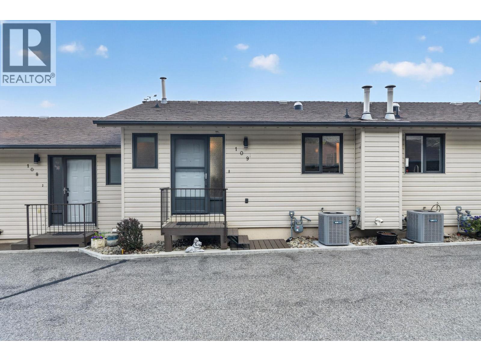 5970 Princess Street Unit# 109, Peachland, British Columbia  V0H 1X7 - Photo 3 - 10398823
