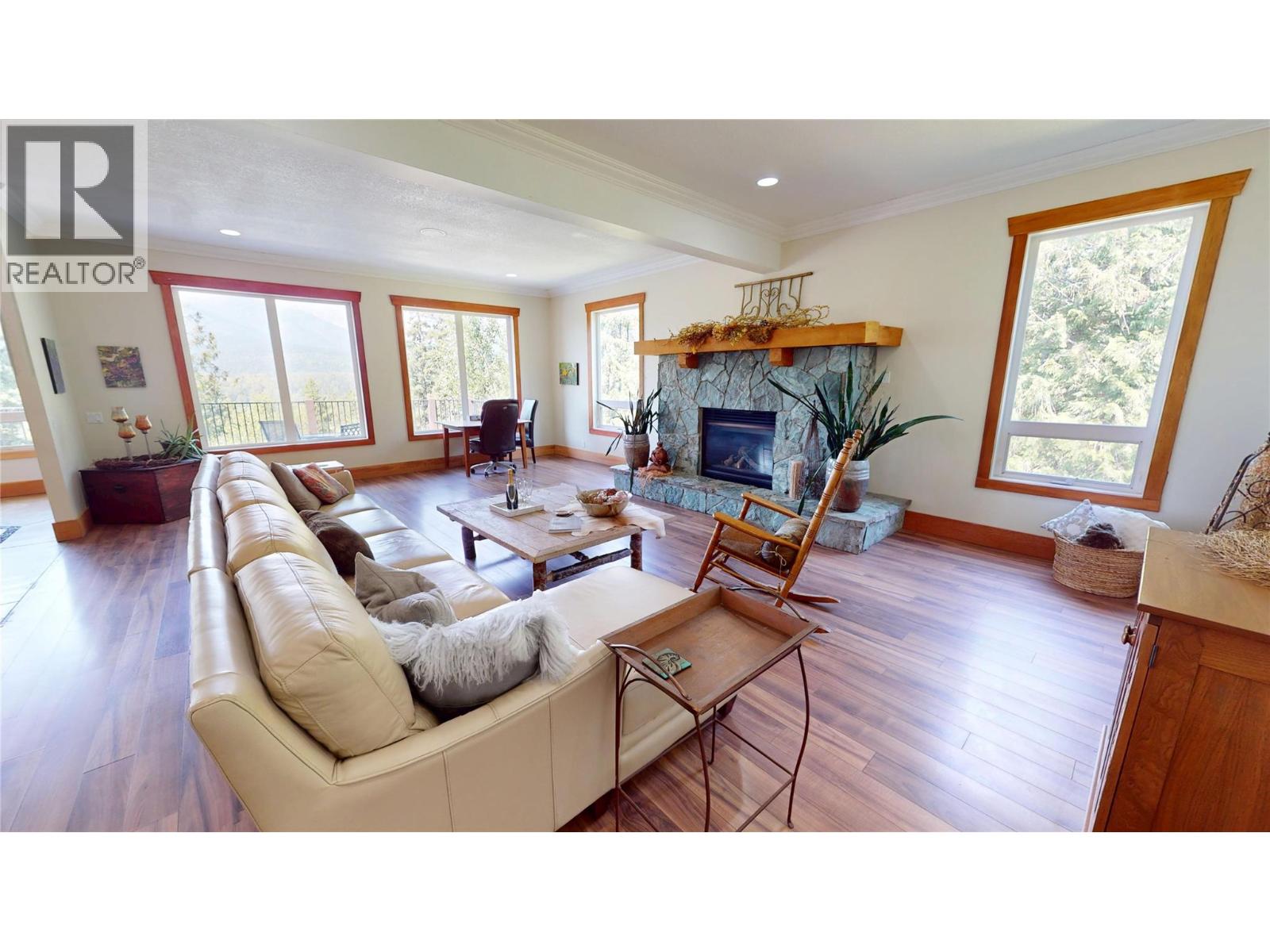 3934 Cokato Road, Fernie, British Columbia  V0B 1M4 - Photo 11 - 10397462