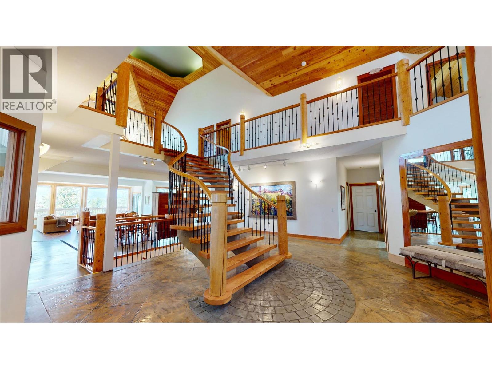 3934 Cokato Road, Fernie, British Columbia  V0B 1M4 - Photo 2 - 10397462