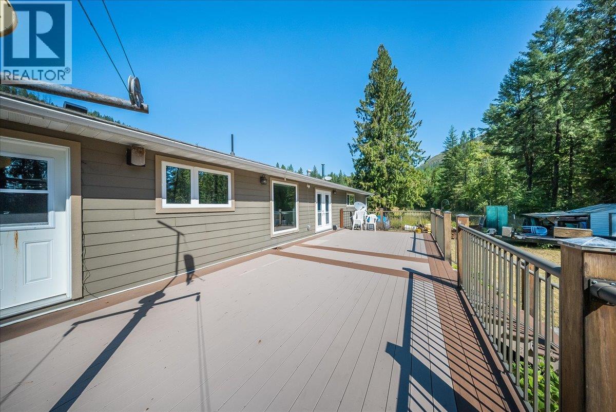 317 Rose Road, Salmo, British Columbia  V0G 1Z0 - Photo 41 - 10398764