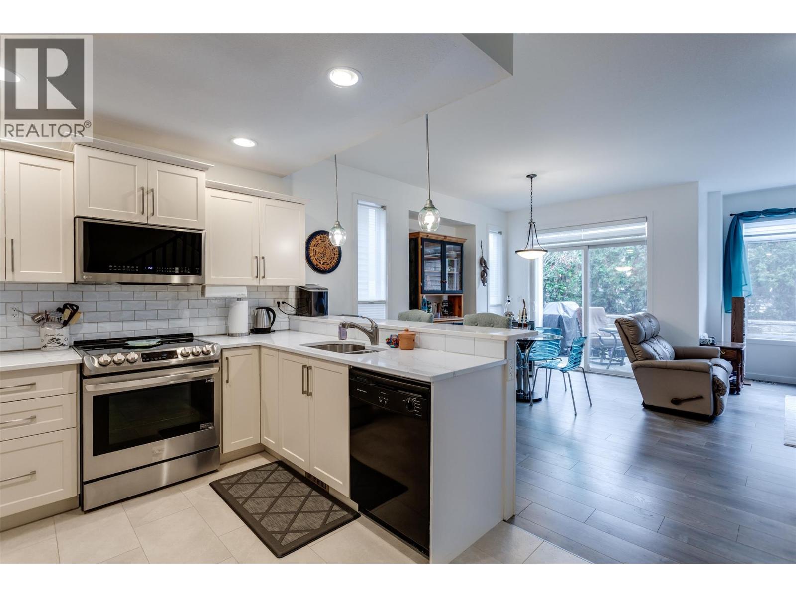 100 Palmer Road Unit# 42, Vernon, British Columbia  V1H 2H8 - Photo 5 - 10398598