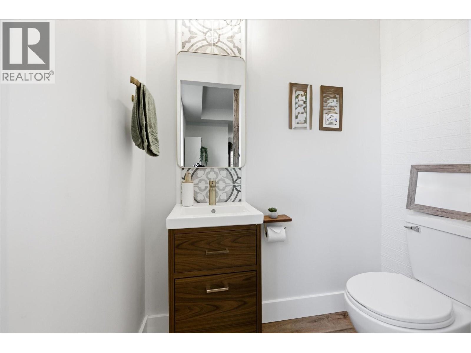 1160 Goldfinch Place, Kelowna, British Columbia  V1W 5M1 - Photo 45 - 10398822