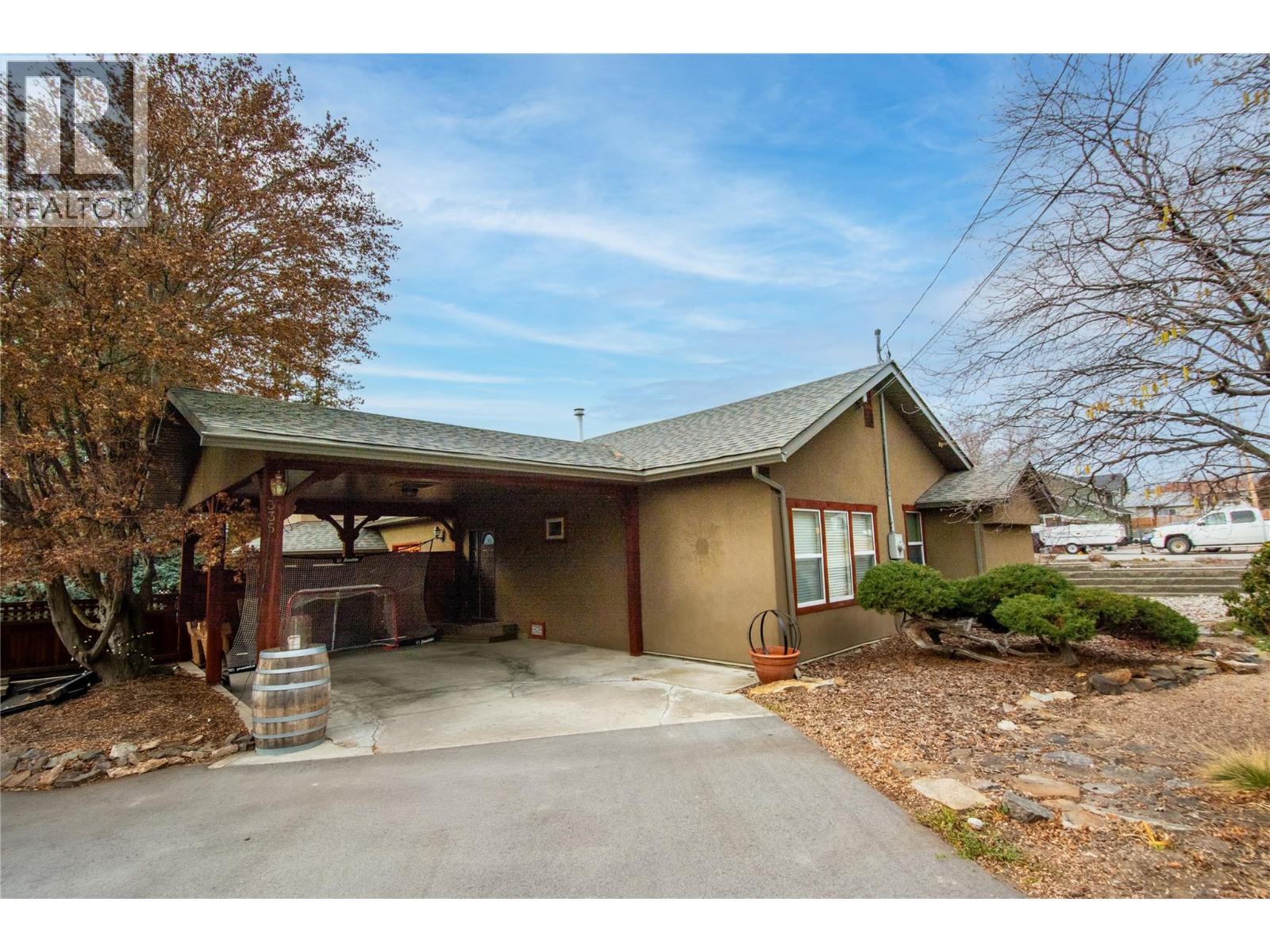 335 Middle Bench Road, Penticton, British Columbia  V2A 8S8 - Photo 1 - 10398731