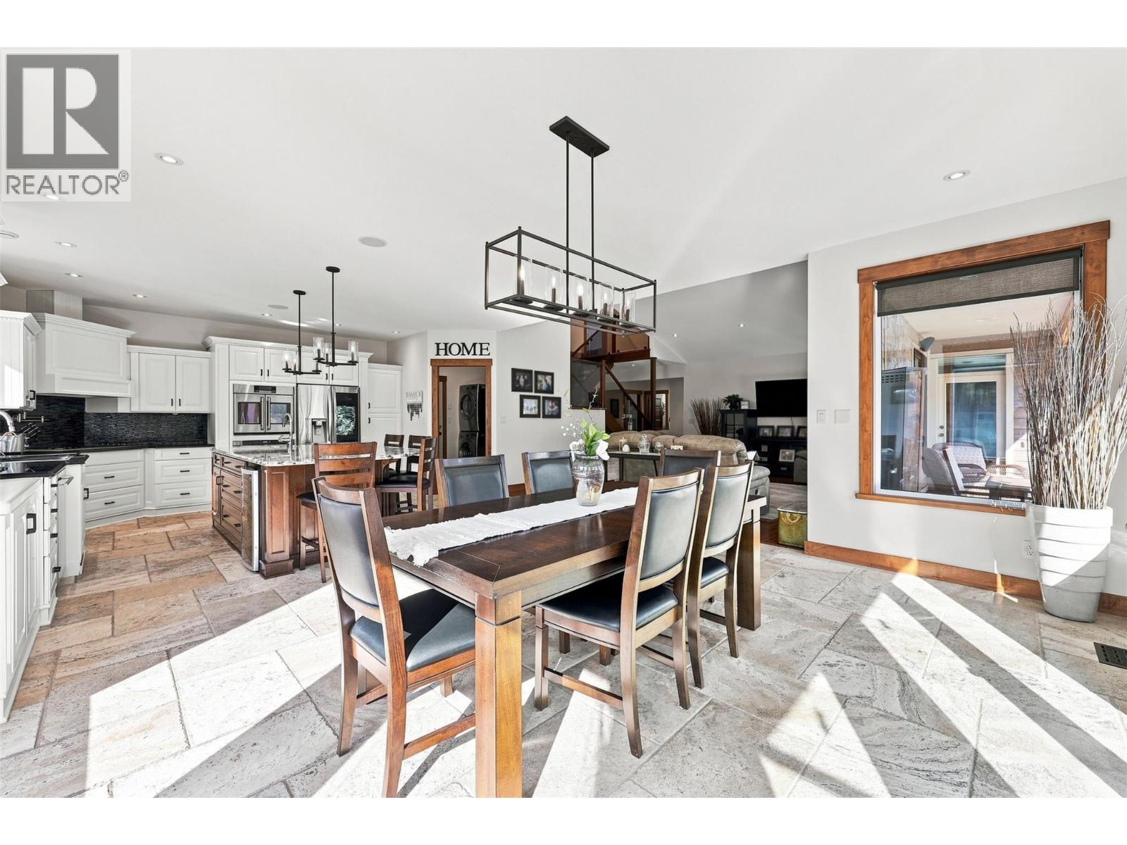 3079 Birkenhead Drive, Kamloops, British Columbia  V2E 2T6 - Photo 13 - 10398951