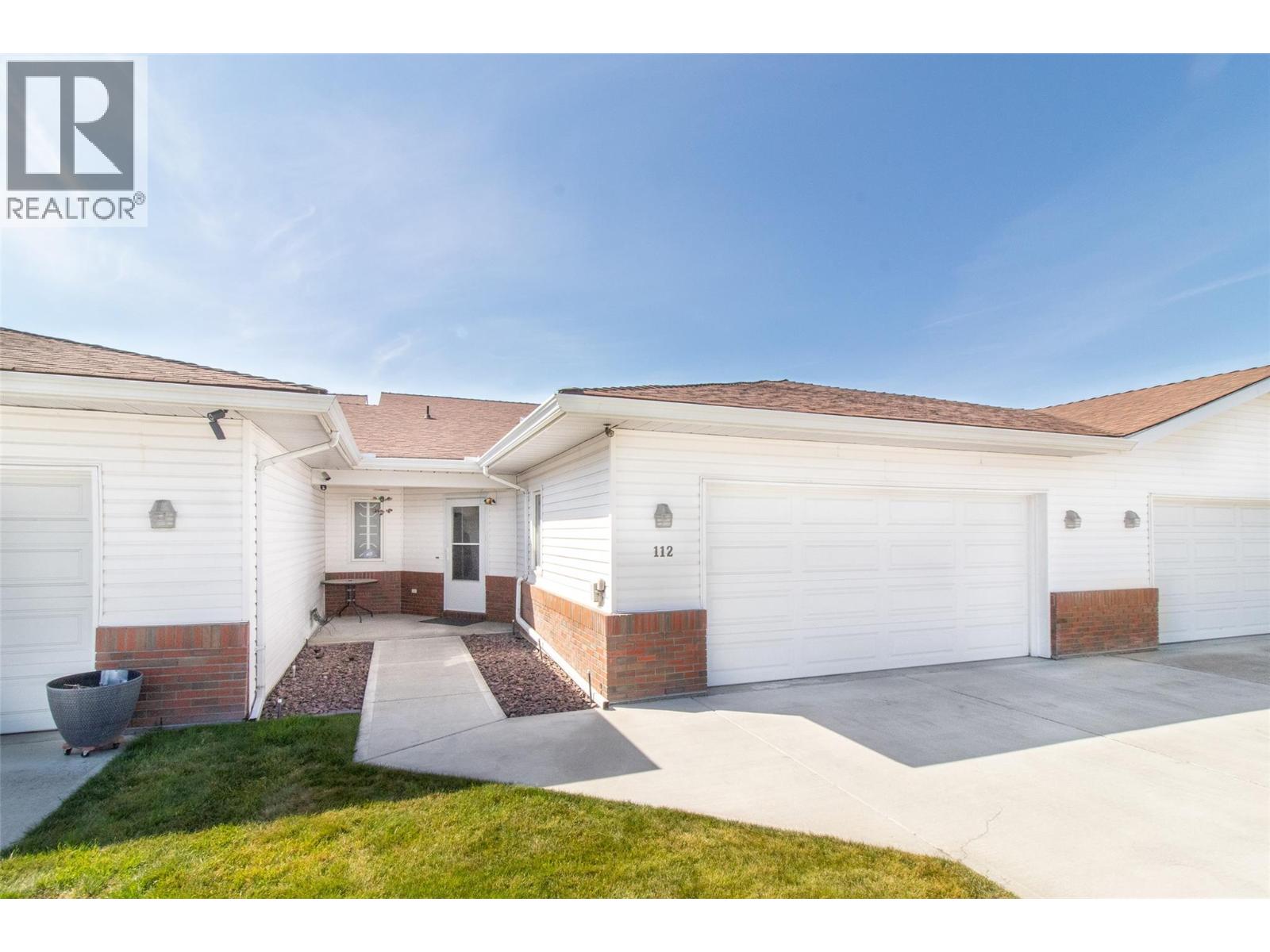 1885 Parkview Crescent Unit# 112, Kelowna, British Columbia  V1X 7E2 - Photo 1 - 10398818