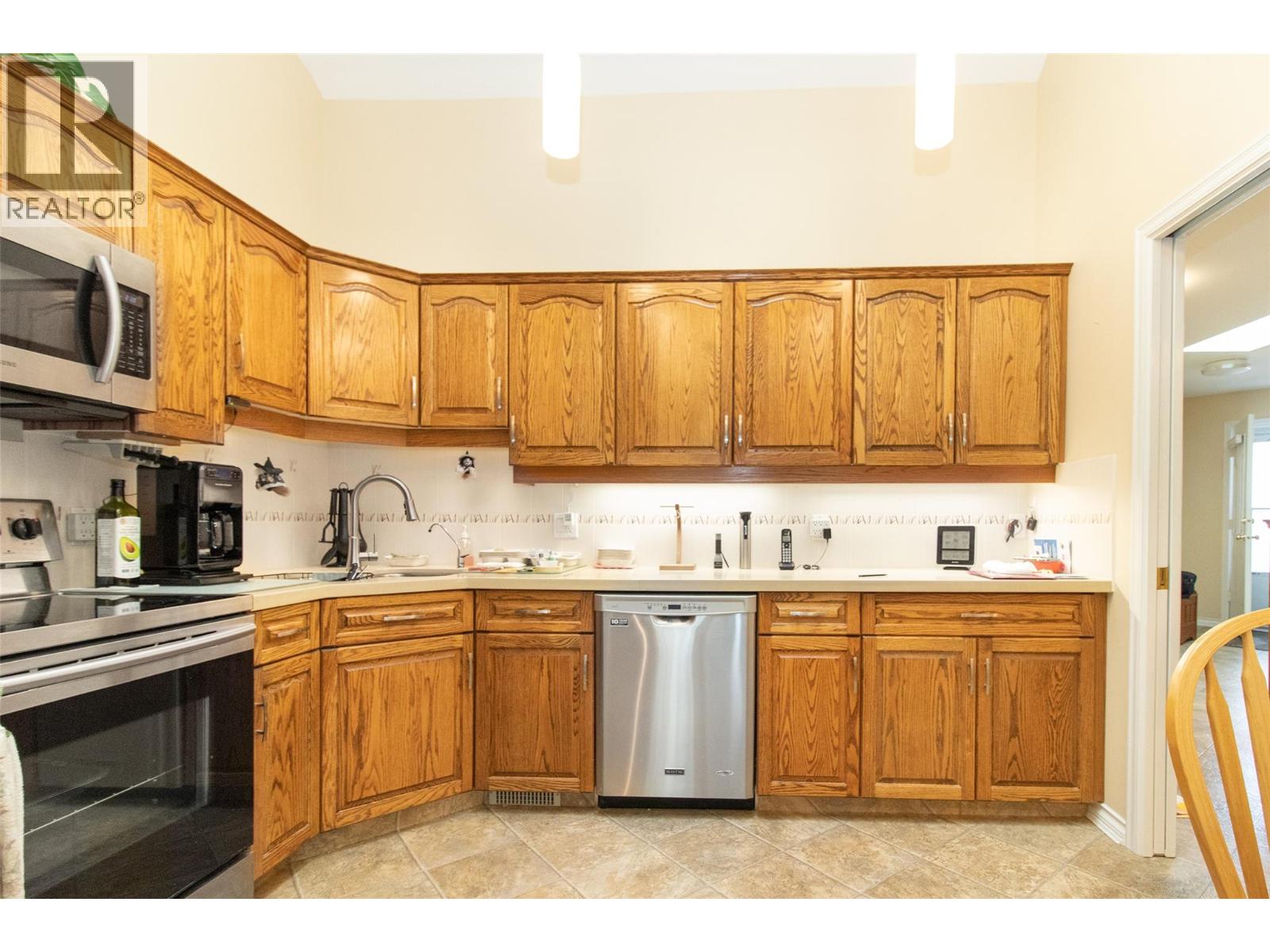 1885 Parkview Crescent Unit# 112, Kelowna, British Columbia  V1X 7E2 - Photo 8 - 10398818