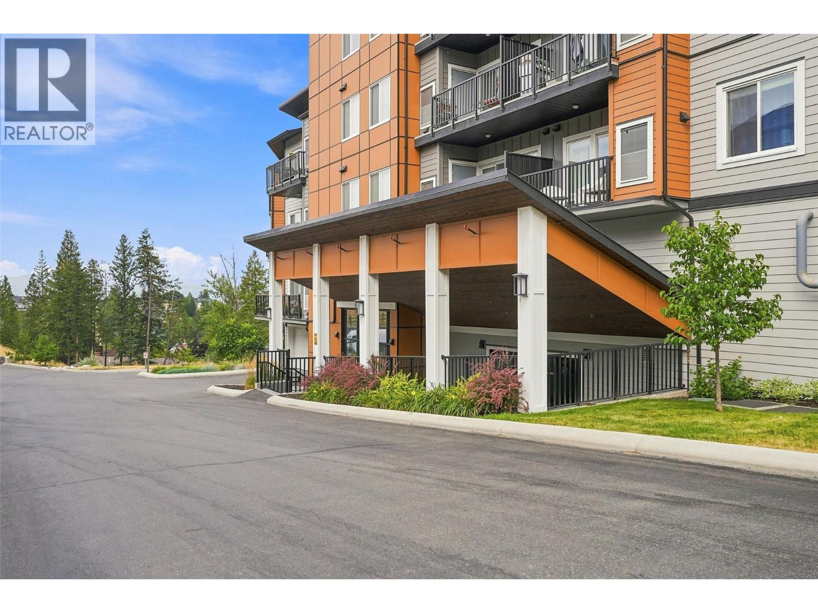2046 Robson Place Unit# 105, Kamloops, British Columbia  V2E 0A5 - Photo 3 - 10397947