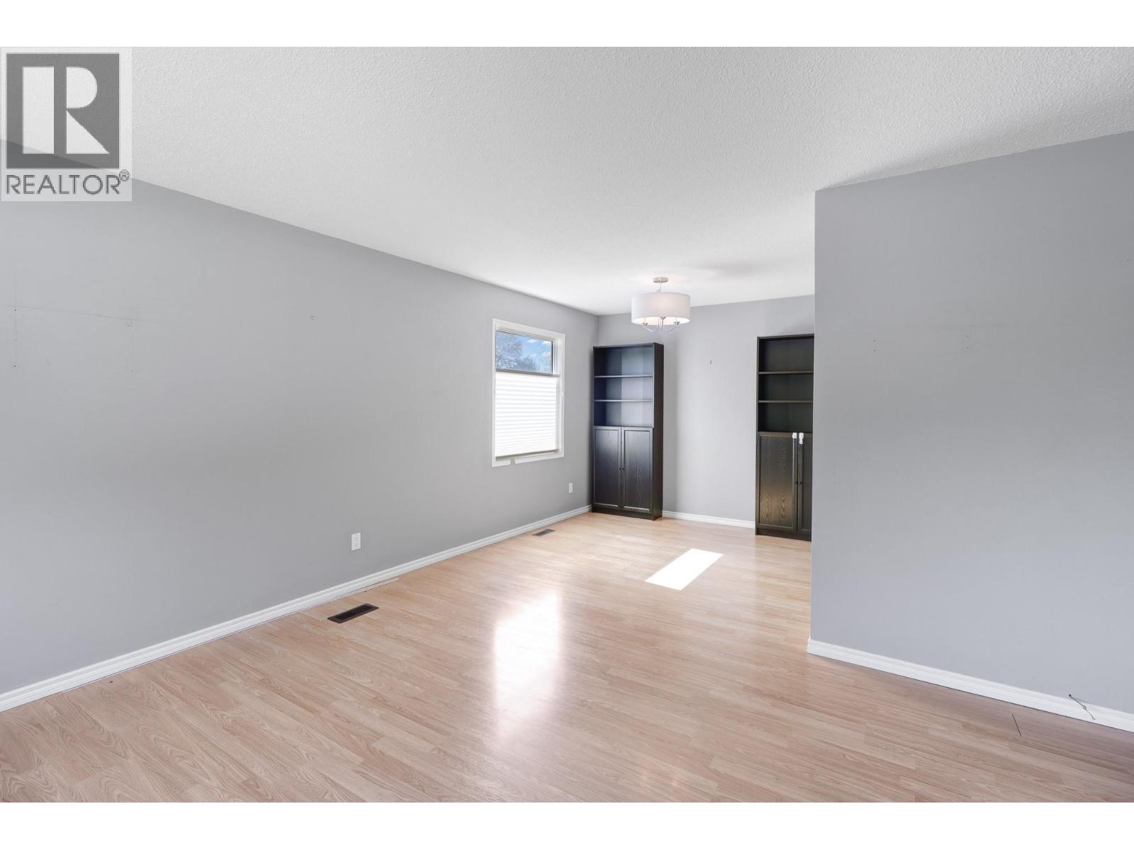 540 4 Avenue, Kimberley, British Columbia  V1A 2R9 - Photo 11 - 10398881