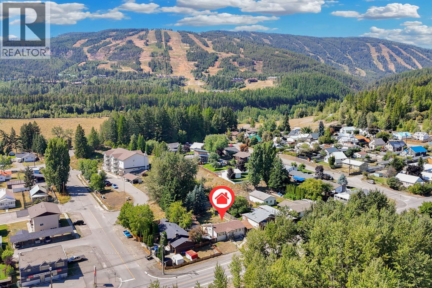540 4 Avenue, Kimberley, British Columbia  V1A 2R9 - Photo 2 - 10398881