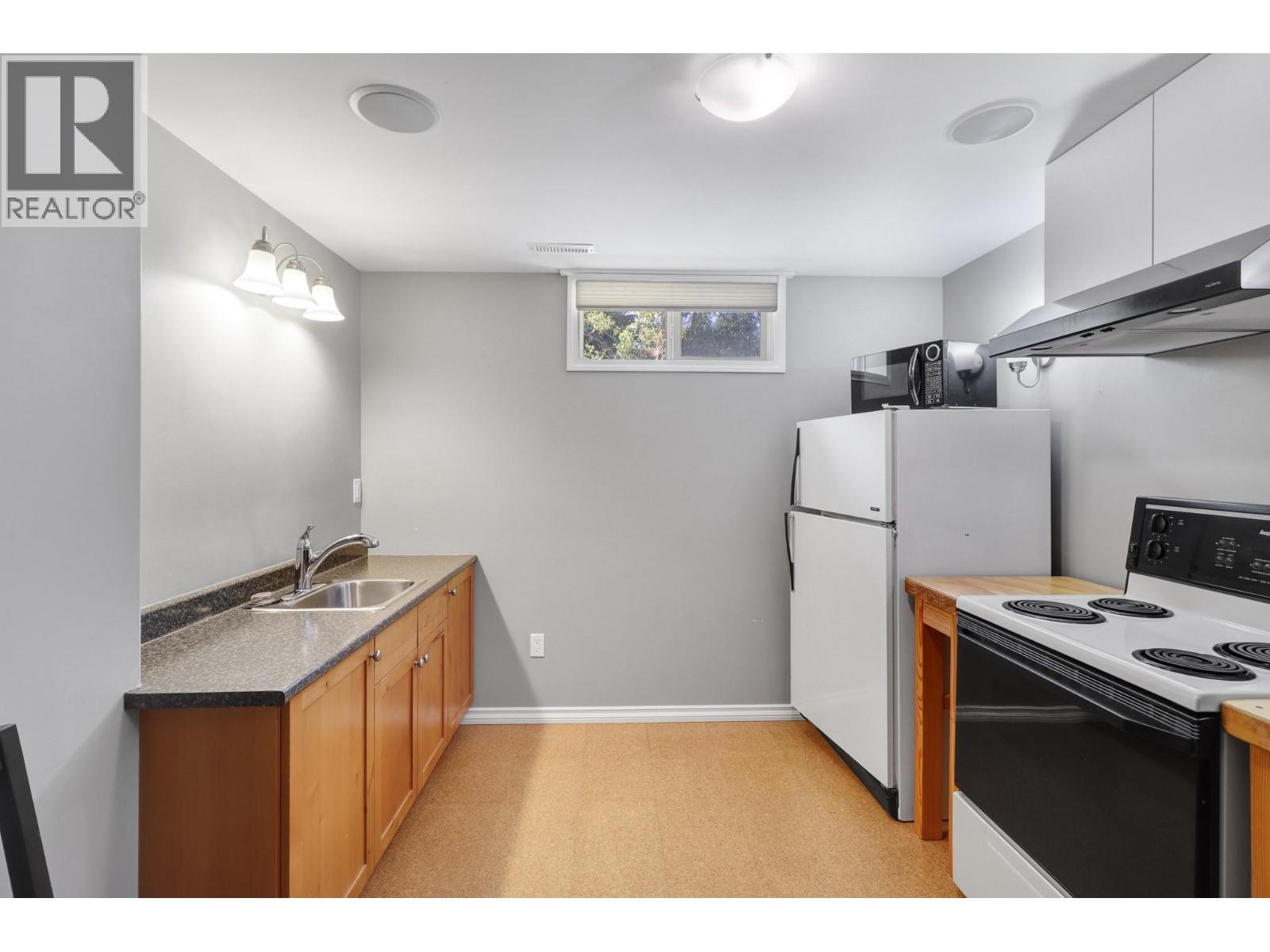 540 4 Avenue, Kimberley, British Columbia  V1A 2R9 - Photo 37 - 10398881