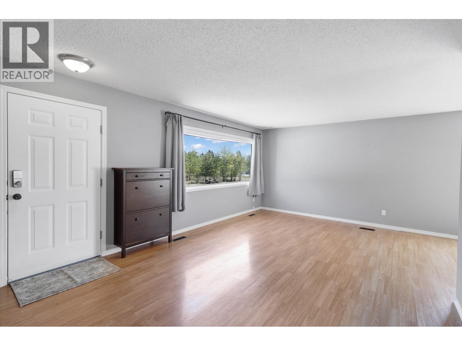 540 4 Avenue, Kimberley, British Columbia  V1A 2R9 - Photo 6 - 10398881