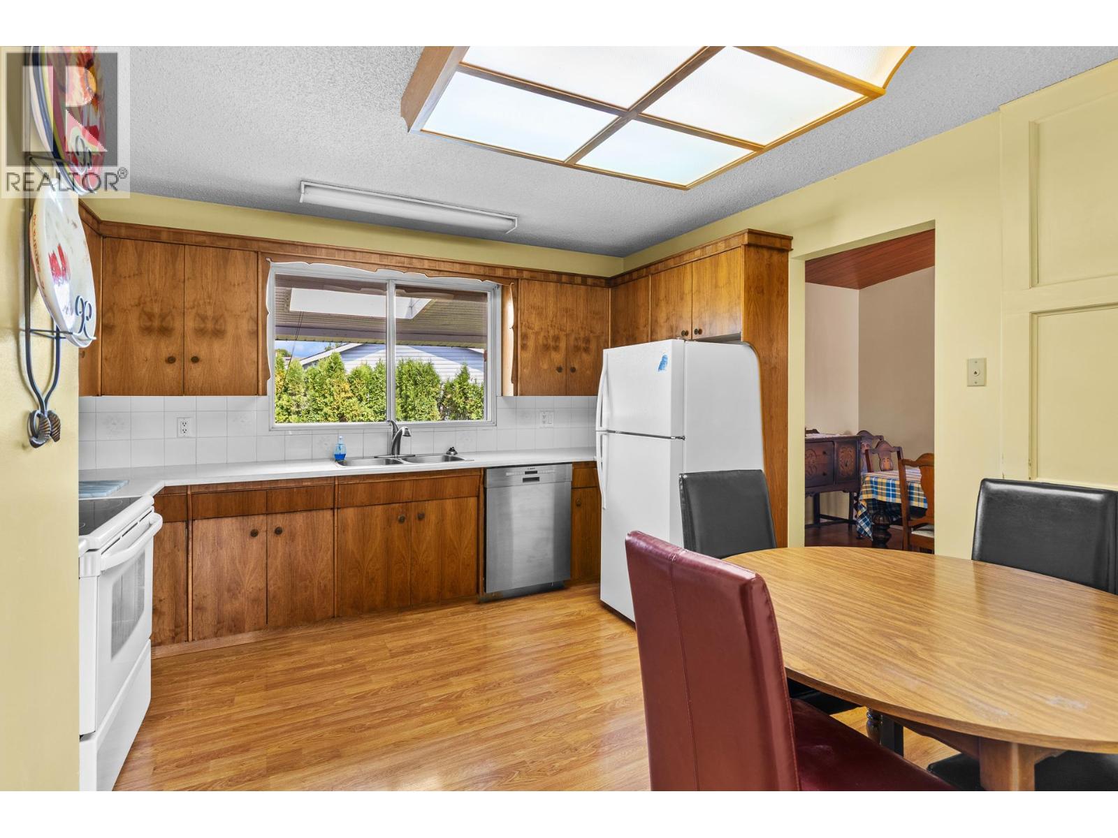 470 Eugene Road, Kelowna, British Columbia  V1X 2M4 - Photo 6 - 10398709