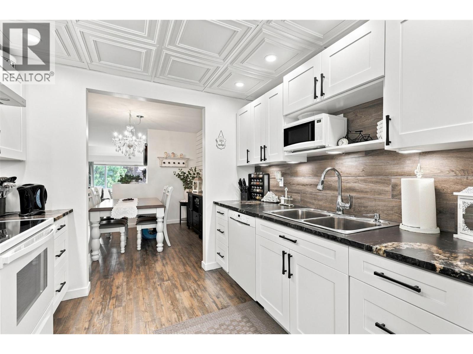 1795 Summit Drive Unit# 11, Kamloops, British Columbia  V2E 2E8 - Photo 15 - 10398634