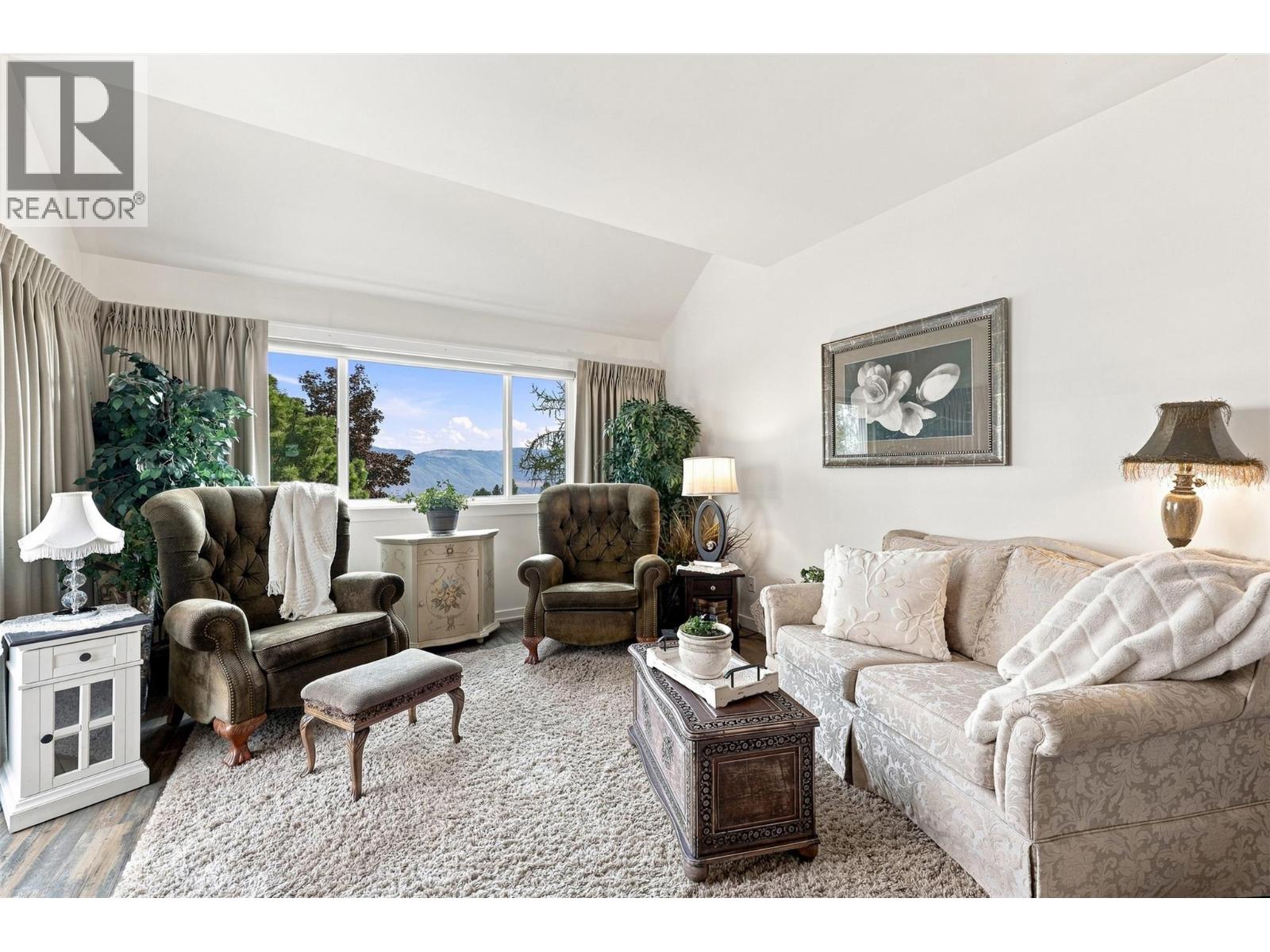 1795 Summit Drive Unit# 11, Kamloops, British Columbia  V2E 2E8 - Photo 5 - 10398634