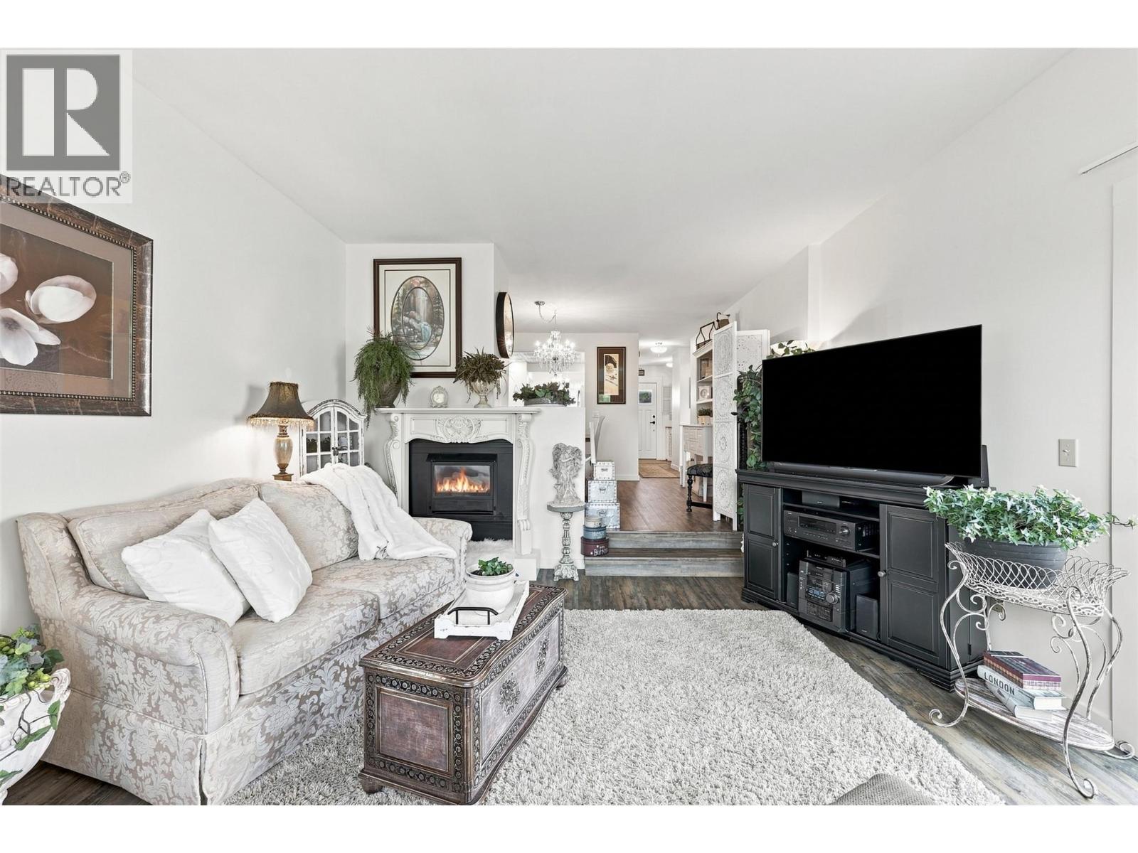 1795 Summit Drive Unit# 11, Kamloops, British Columbia  V2E 2E8 - Photo 8 - 10398634