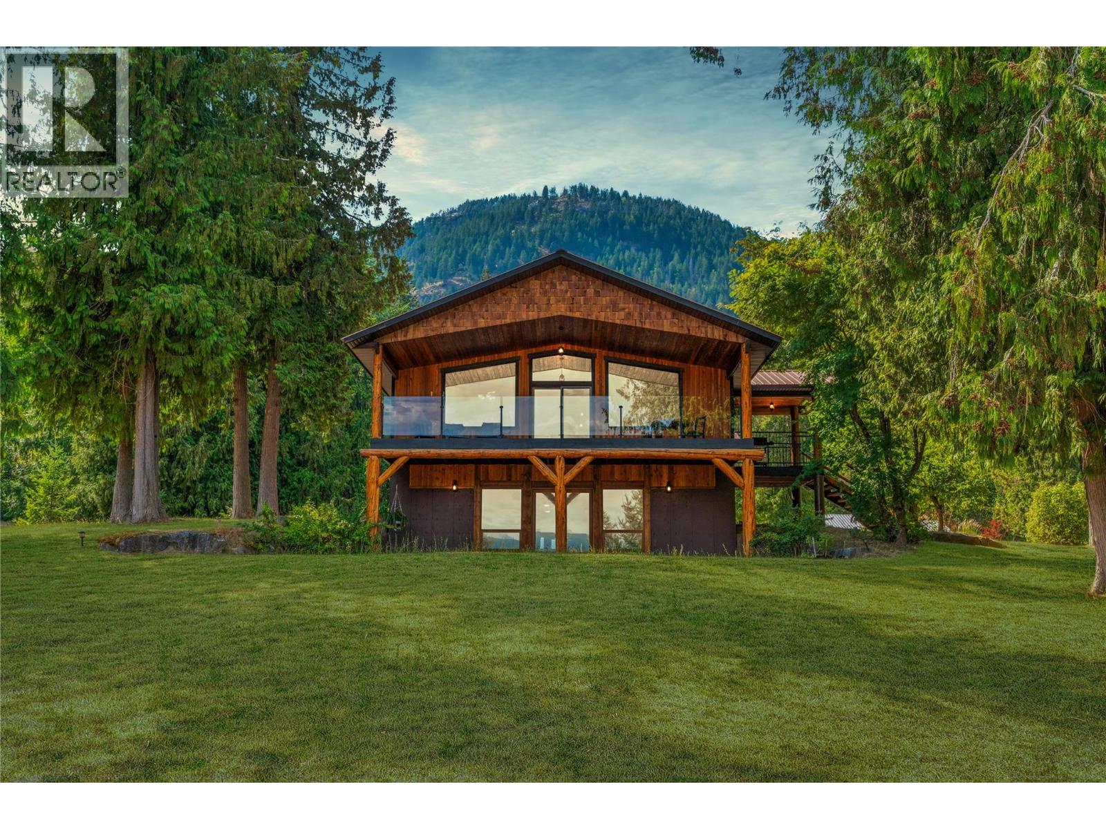 2280 Deep Creek Road, Enderby, British Columbia  V4Y 4J3 - Photo 1 - 10397739