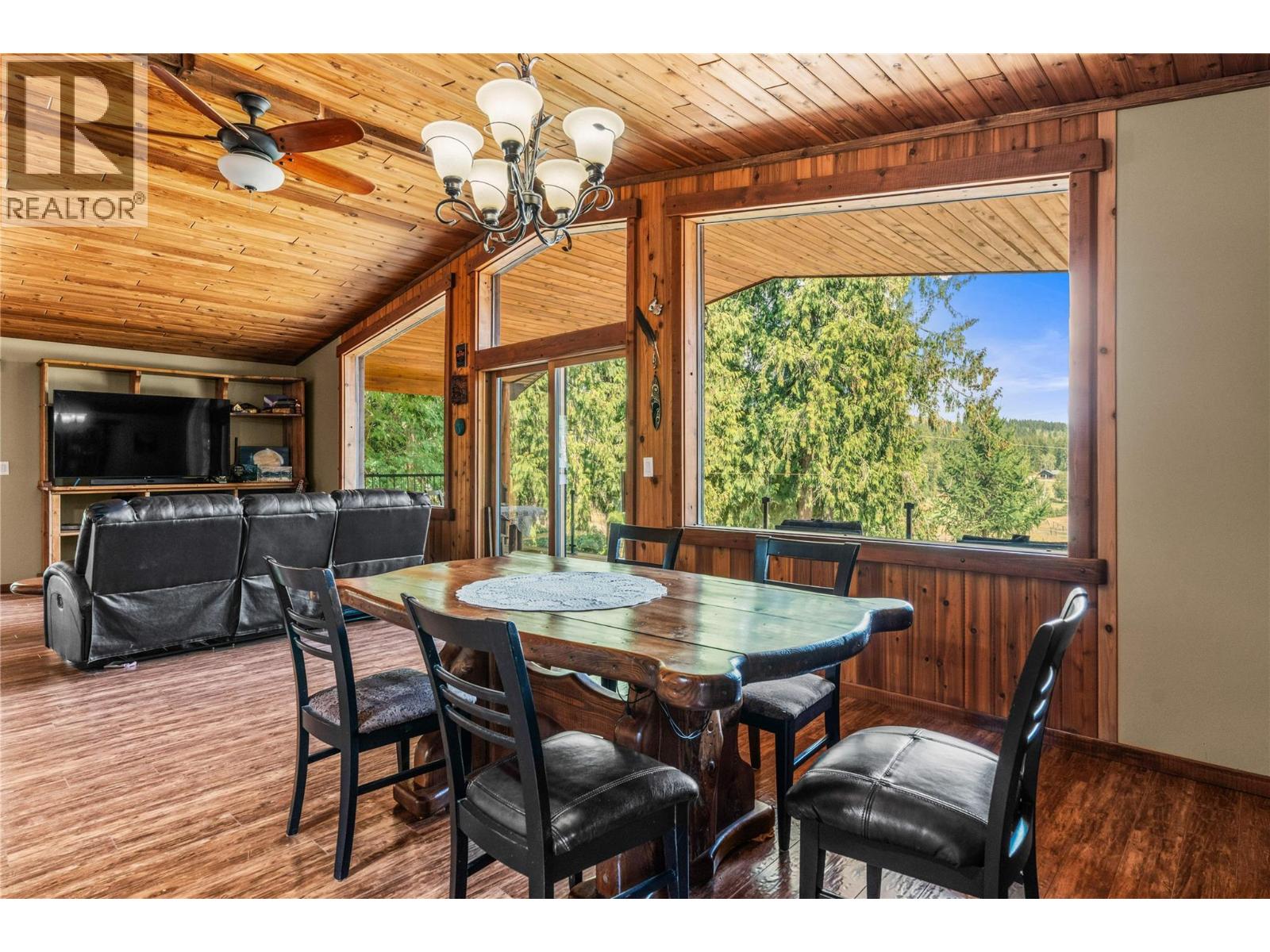 2280 Deep Creek Road, Enderby, British Columbia  V4Y 4J3 - Photo 18 - 10397739