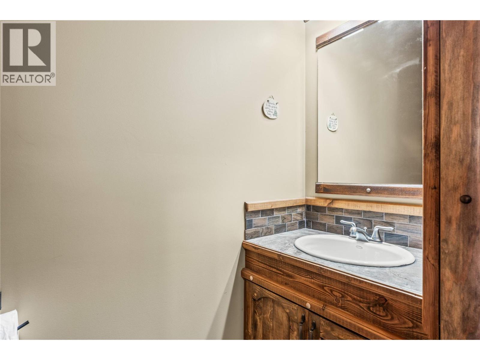 2280 Deep Creek Road, Enderby, British Columbia  V4Y 4J3 - Photo 27 - 10397739