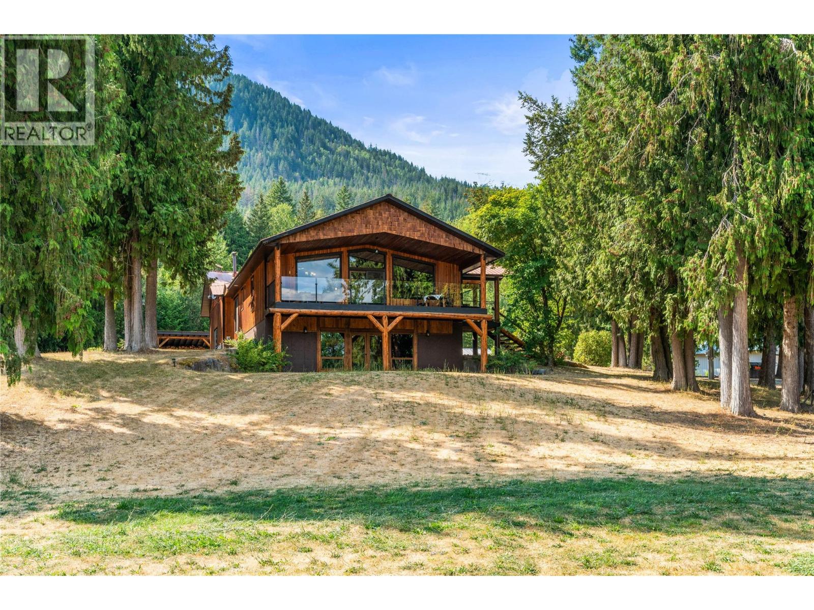 2280 Deep Creek Road, Enderby, British Columbia  V4Y 4J3 - Photo 3 - 10397739