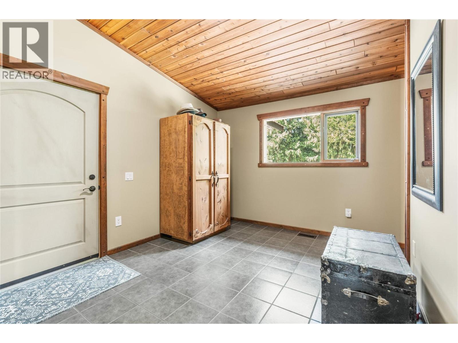 2280 Deep Creek Road, Enderby, British Columbia  V4Y 4J3 - Photo 33 - 10397739