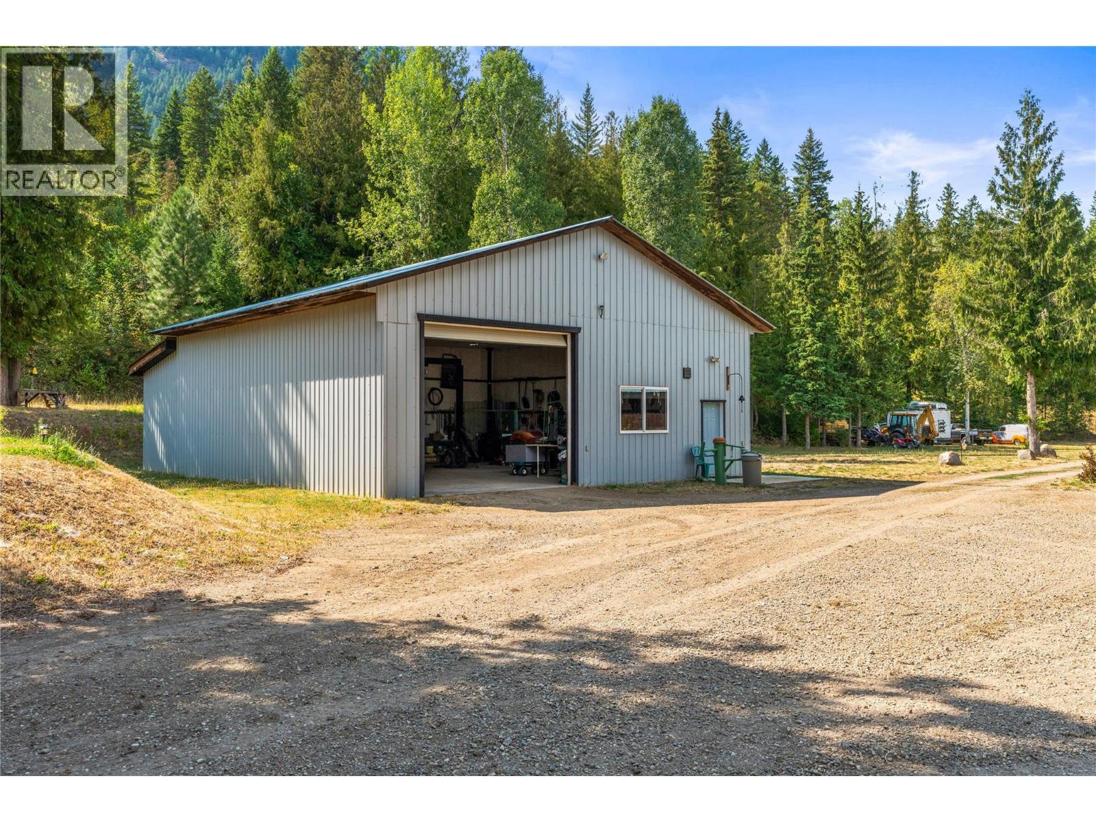 2280 Deep Creek Road, Enderby, British Columbia  V4Y 4J3 - Photo 52 - 10397739