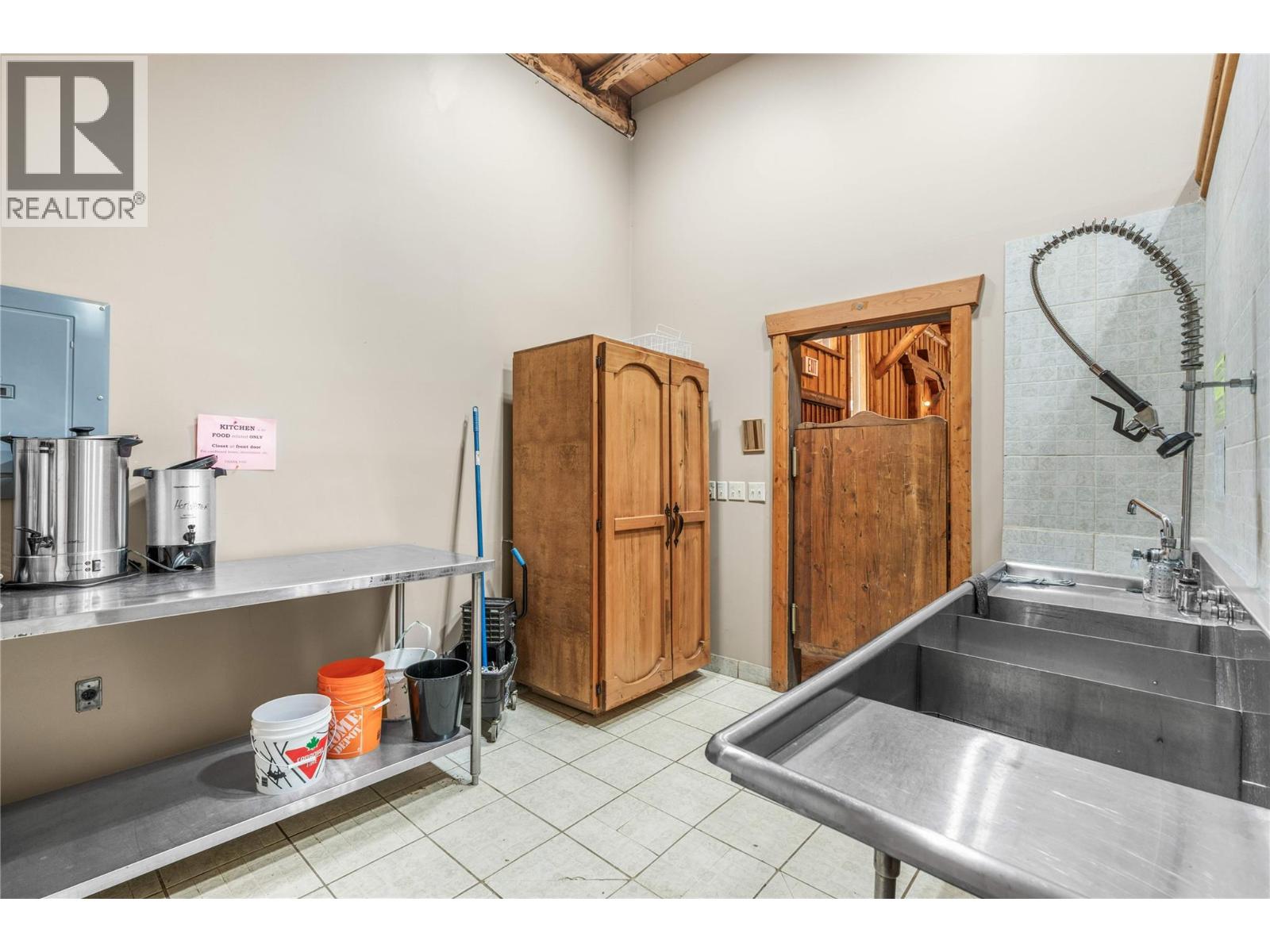 2280 Deep Creek Road, Enderby, British Columbia  V4Y 4J3 - Photo 75 - 10397739